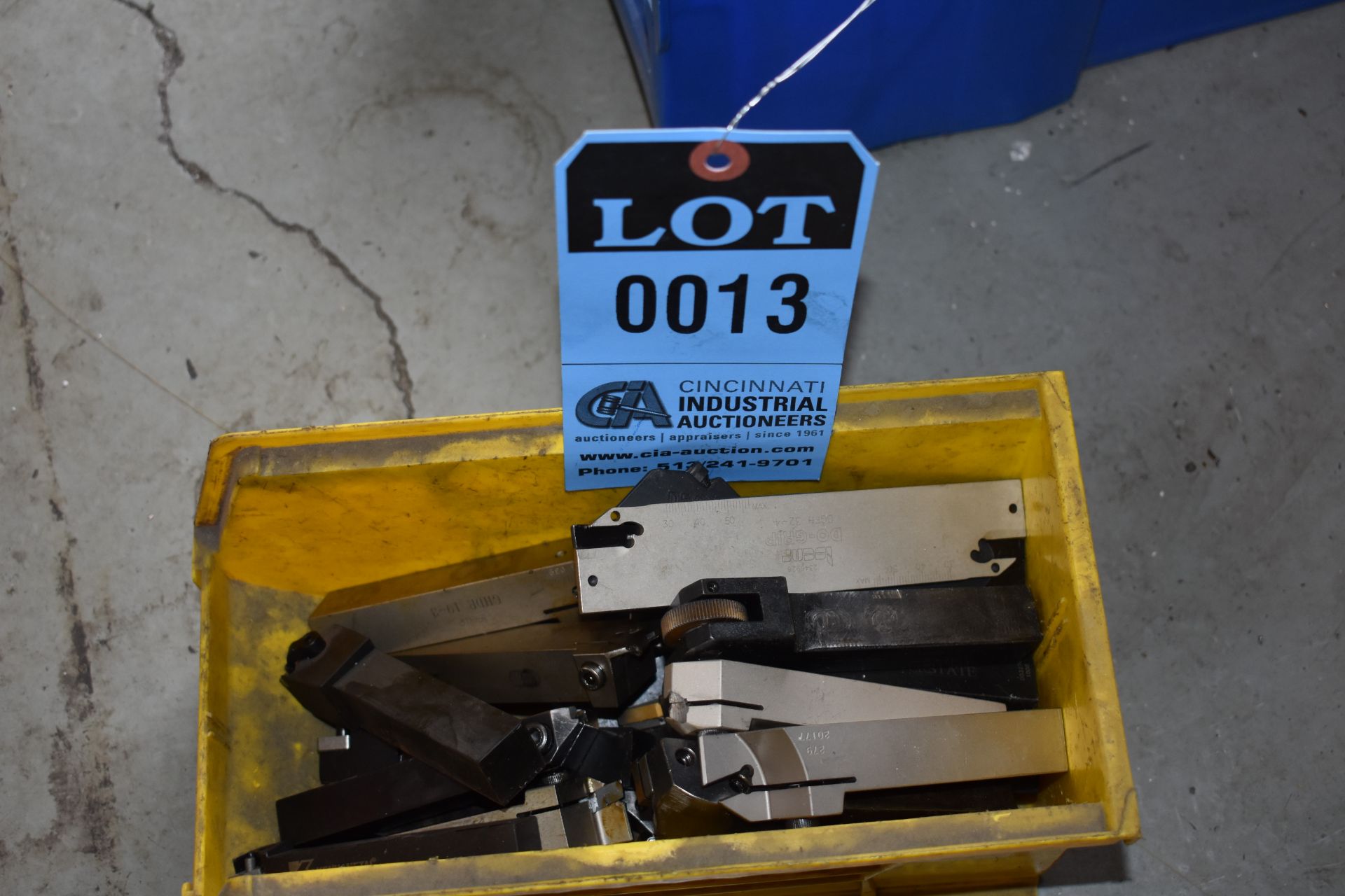 ASSORTED LATHE TOOLING