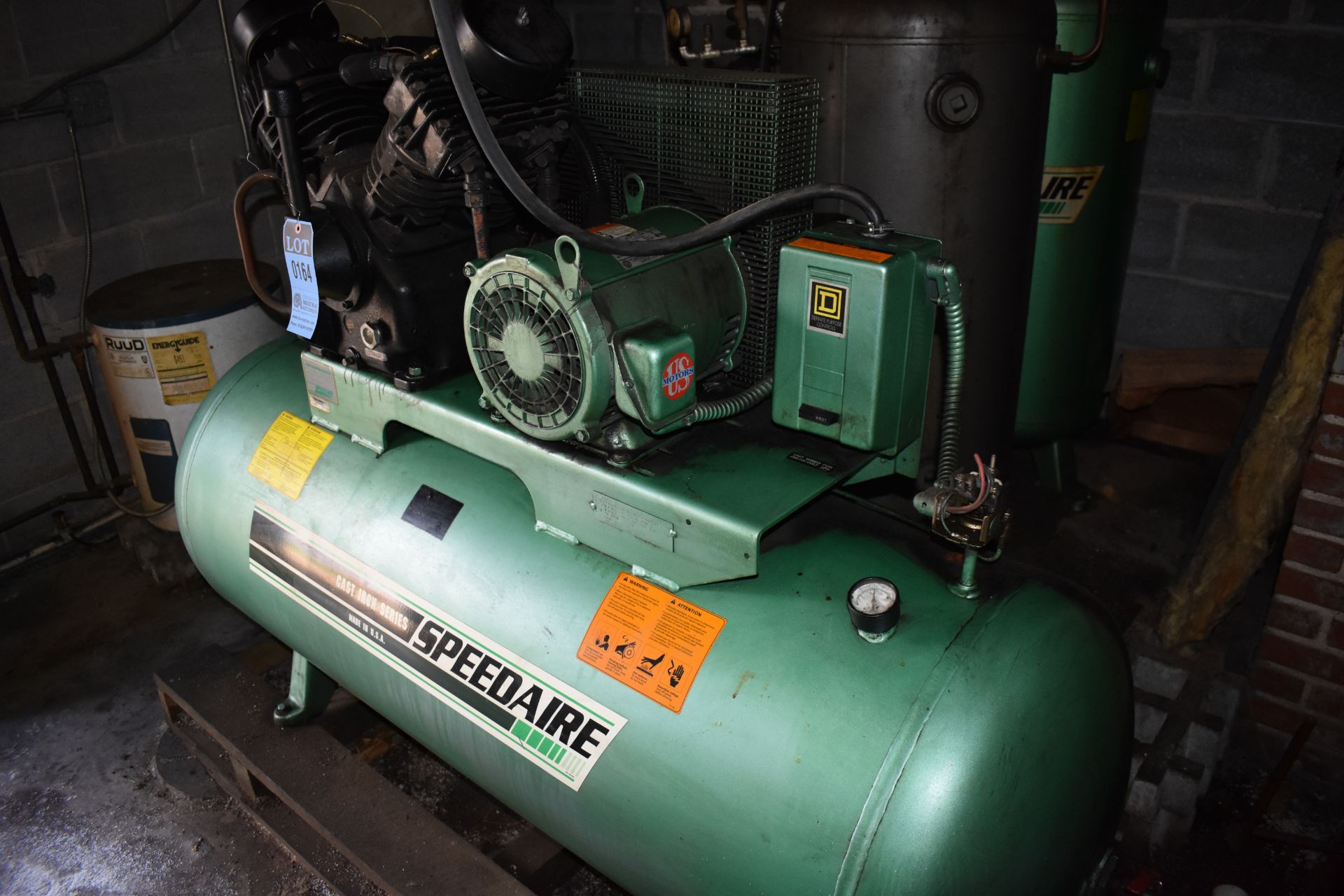 10 HP SPEEDAIRE AIR COMPRESSOR