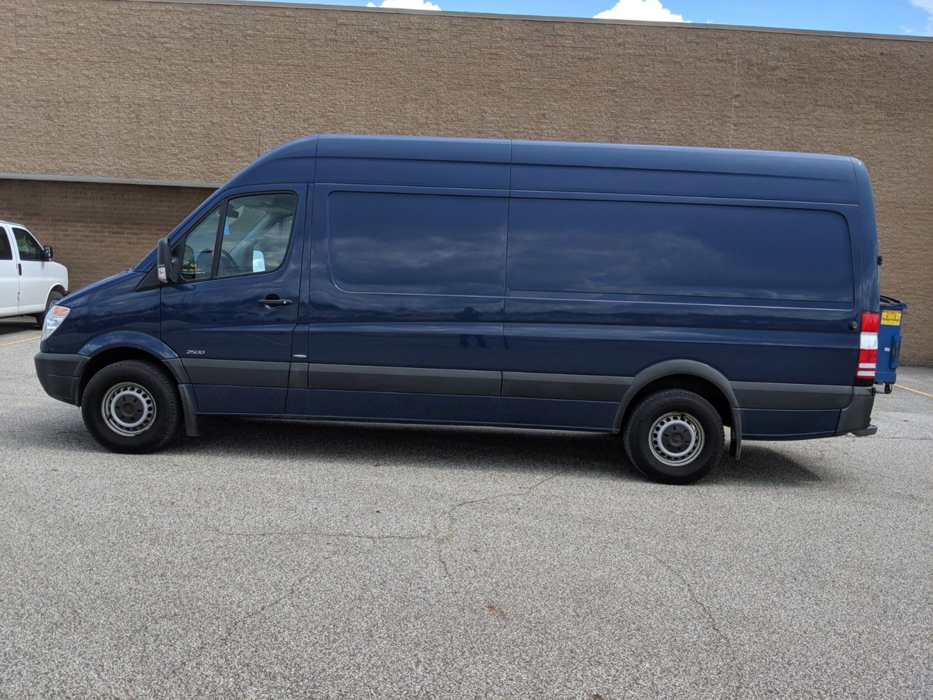 2011 MERCEDES SPRINTER 2500, 188 H.P. 3.0 L V6 TURBO DIESEL CARGO VAN, 71,091 MILES, VIN # - Image 5 of 25