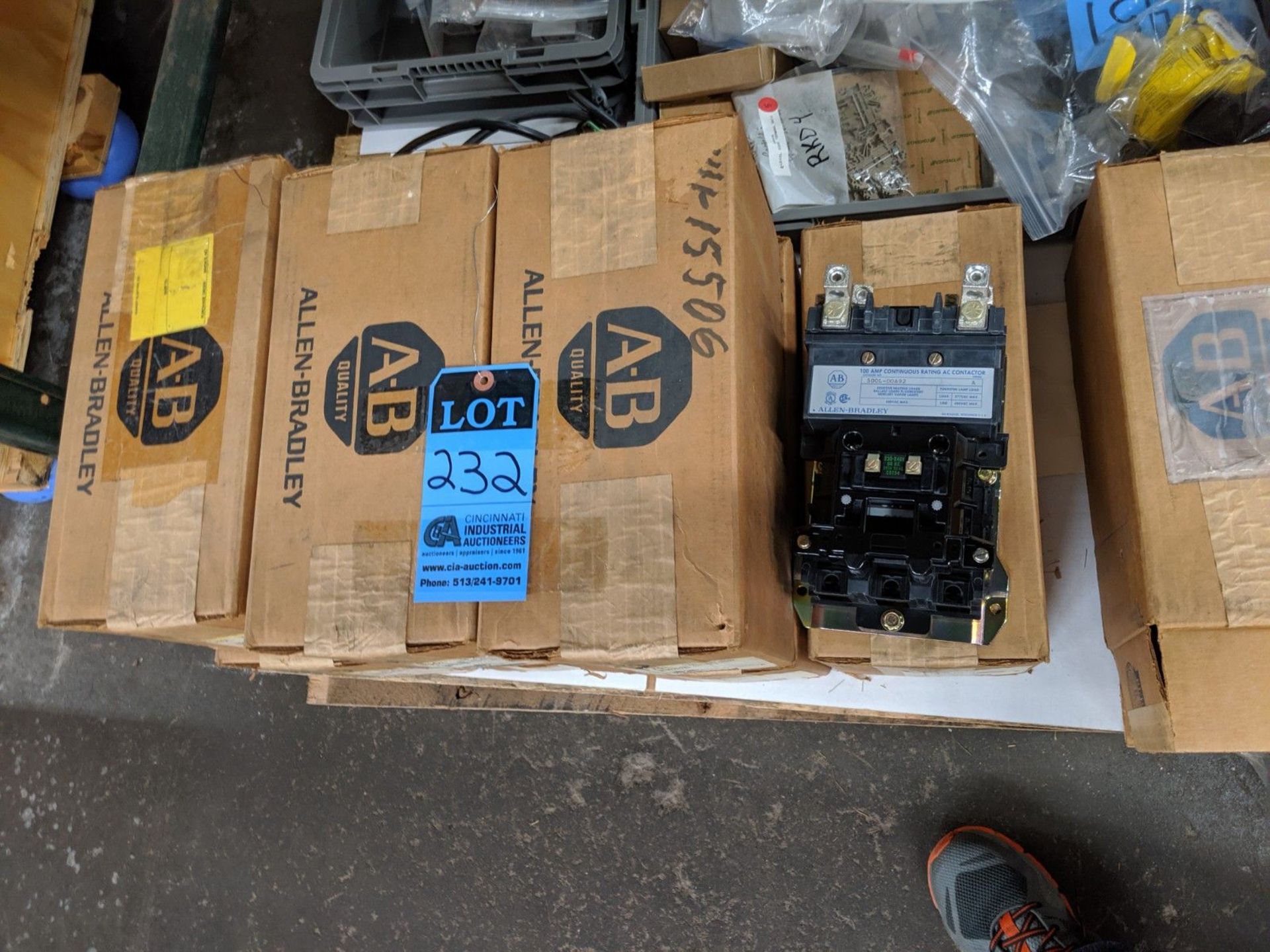 (LOT) (8) ALLEN BRADLEY 500L - D0A92 LIGHTING CONTRACTORS