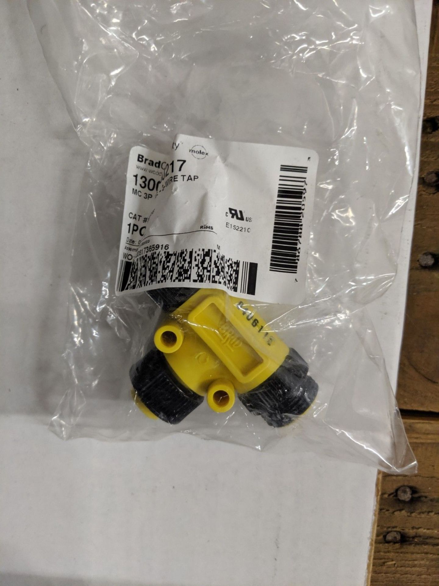 (LOT) HOSE AND TUBING CONNECTORS BY SWAGELOK, RYCO, AND BRAD CONNECTIVITY ** (1) SKID ** - Image 6 of 6