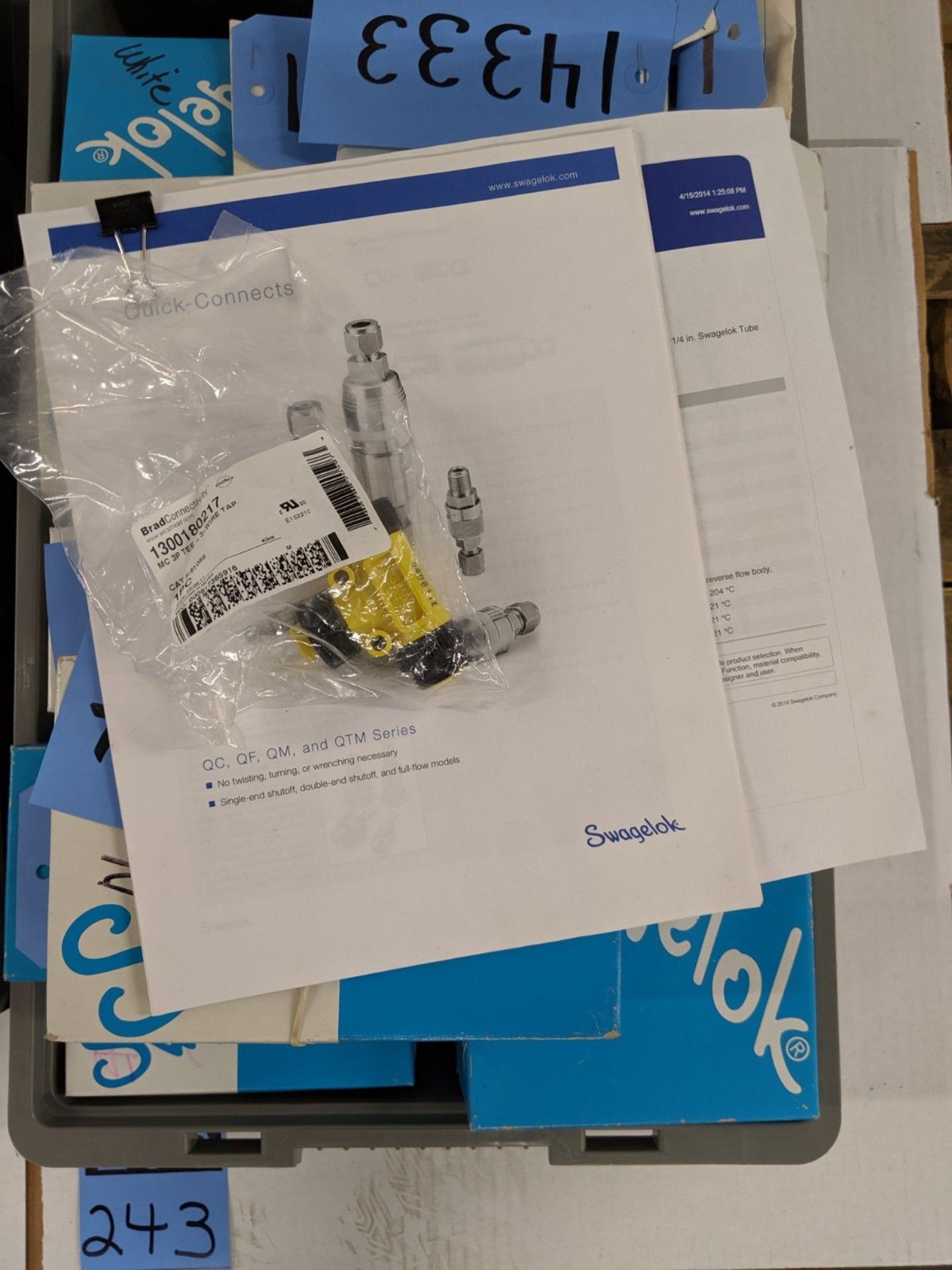 (LOT) HOSE AND TUBING CONNECTORS BY SWAGELOK, RYCO, AND BRAD CONNECTIVITY ** (1) SKID ** - Image 2 of 6