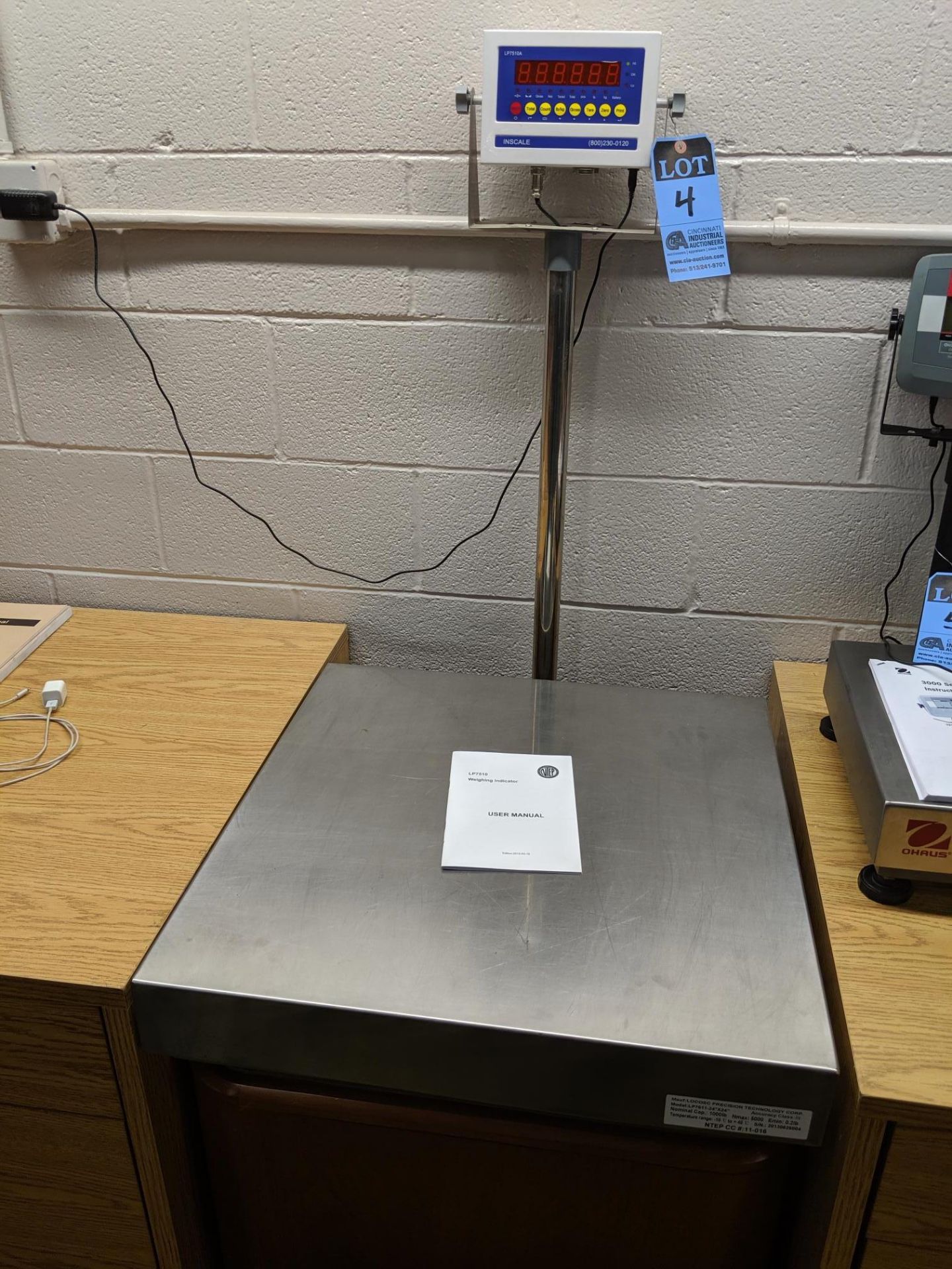 INSCALE DIGITAL SHIPPING SCALE MODEL LP7510A, 1000 LB CAPACITY, 0.2 LB INCREMENTS, 24" X 24" - Image 4 of 4