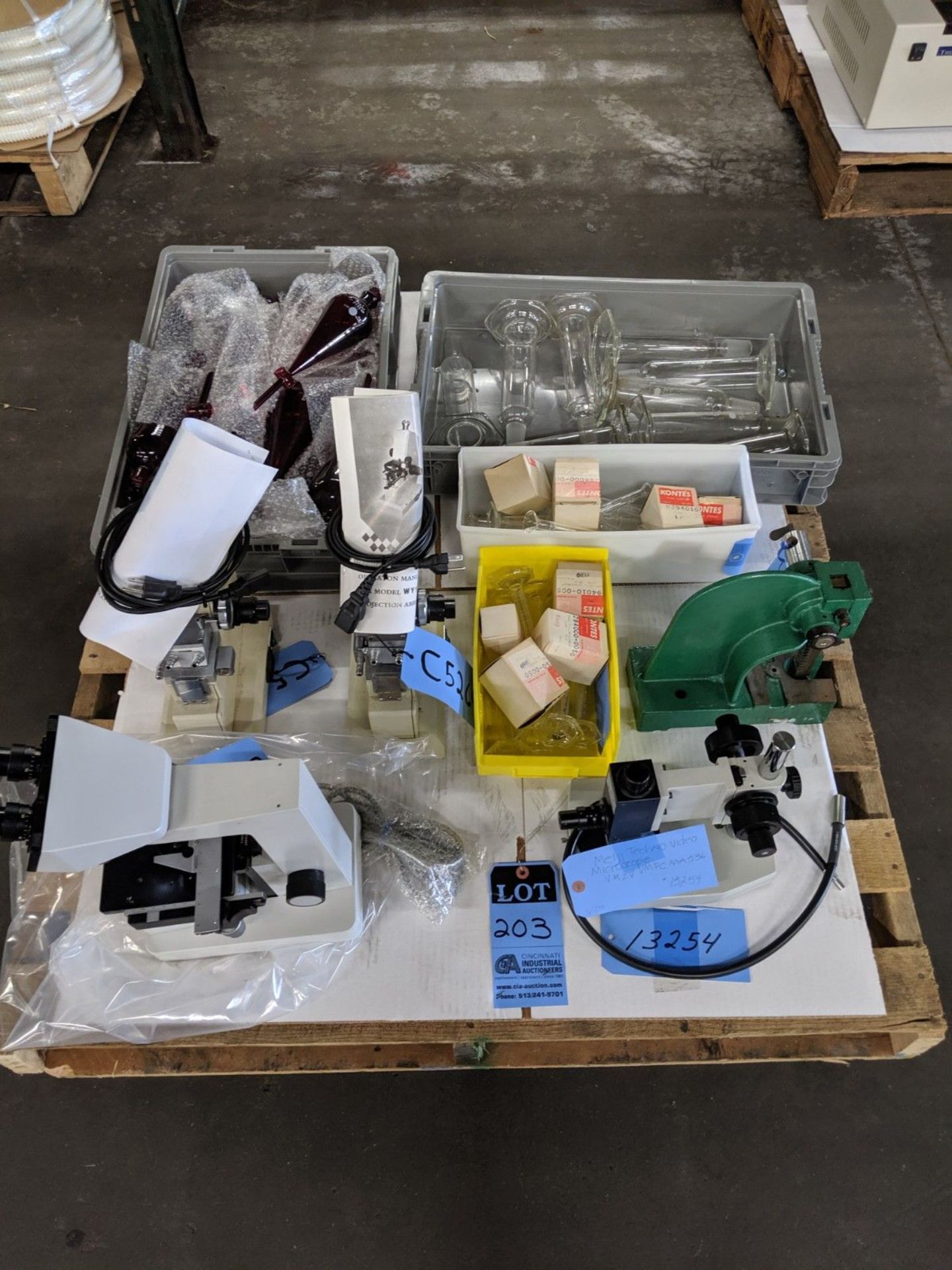 (LOT) MICROSCOPES, ARBOR PRESSES AND LAB GLASSWARE