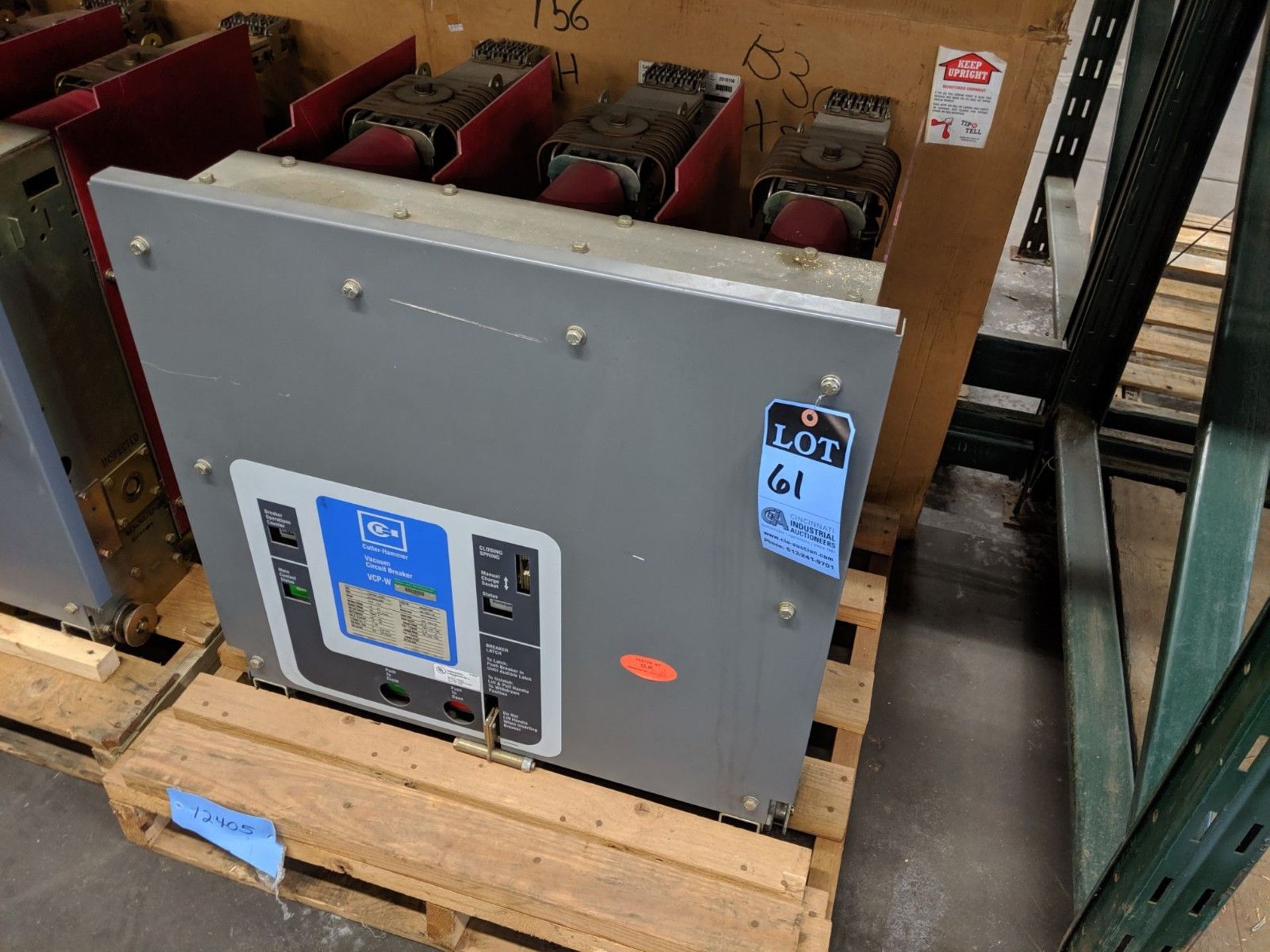 CUTTLER HAMMER TYPE 150 VCP-W500 VACUUM CIRCUIT BREAKER, S/N 98084385 ** 125 TEST CYCLES SHOWN ON