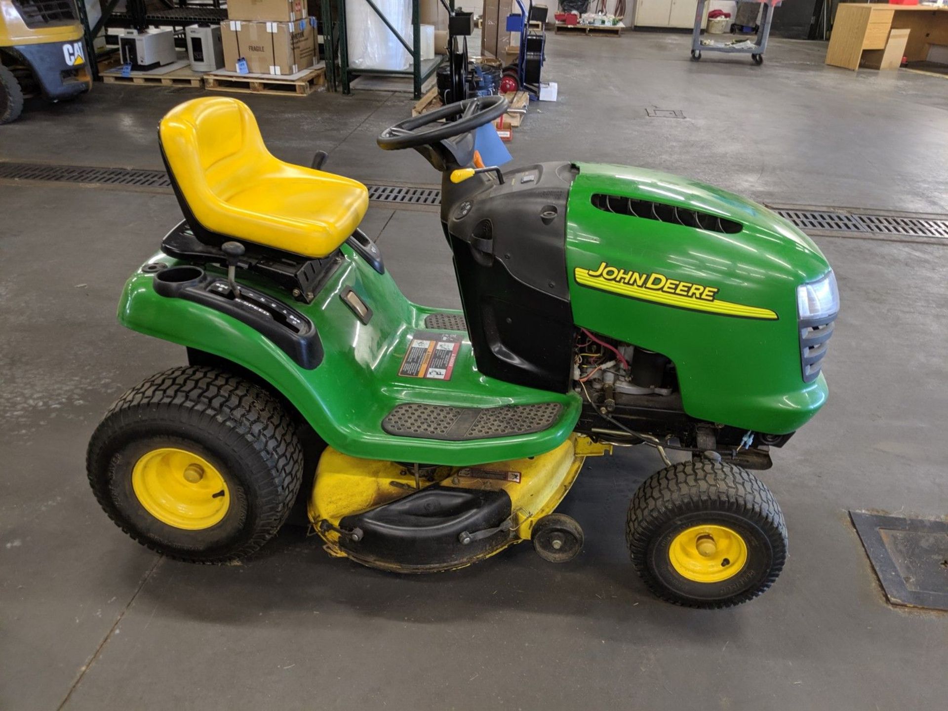 JOHN DEERE L100 17 H.P. GASOLINE POWERED LAWN MOWER, 42" DECK - Image 2 of 6