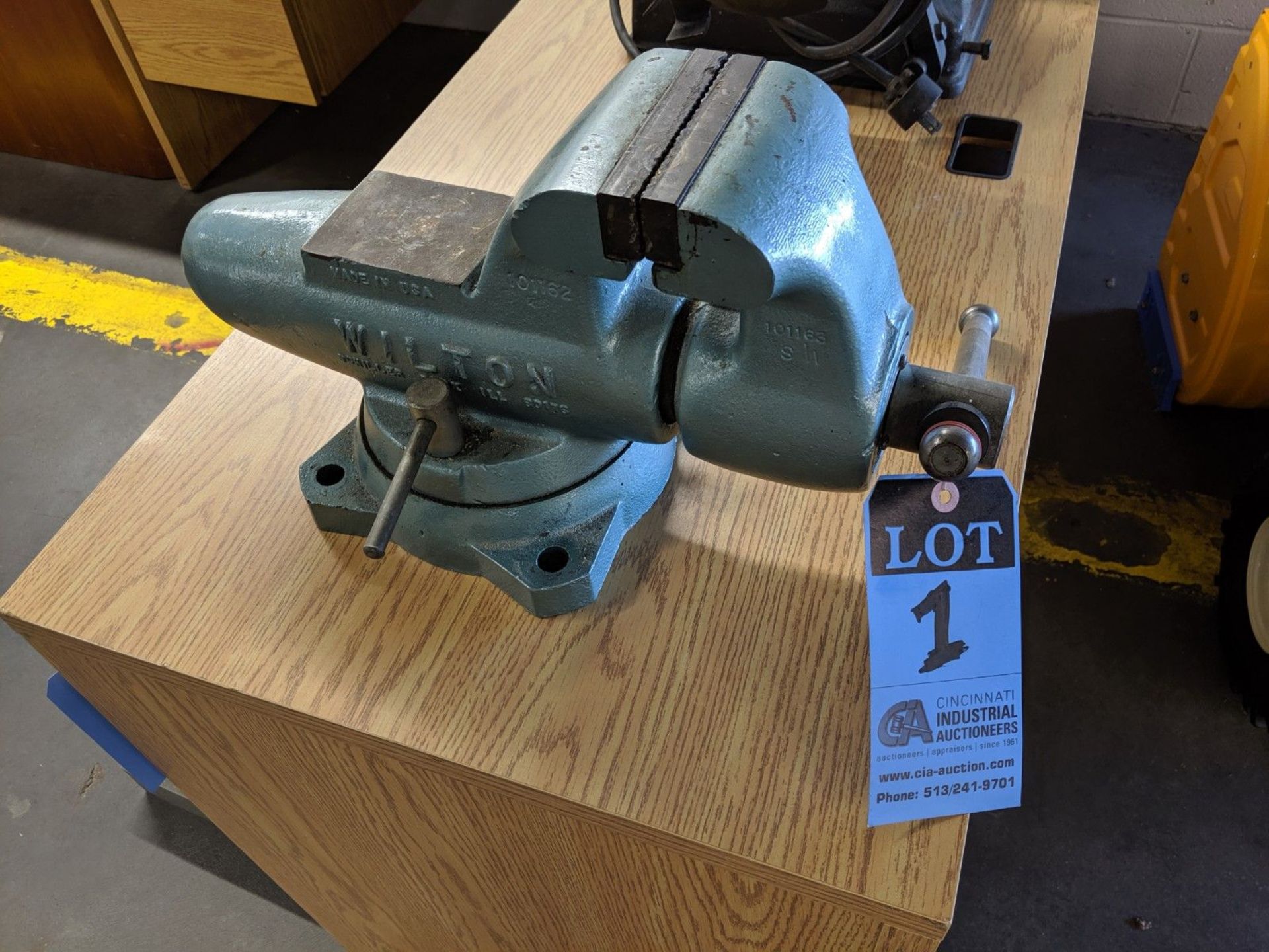 WILTON 4" SWIVEL BASE VISE