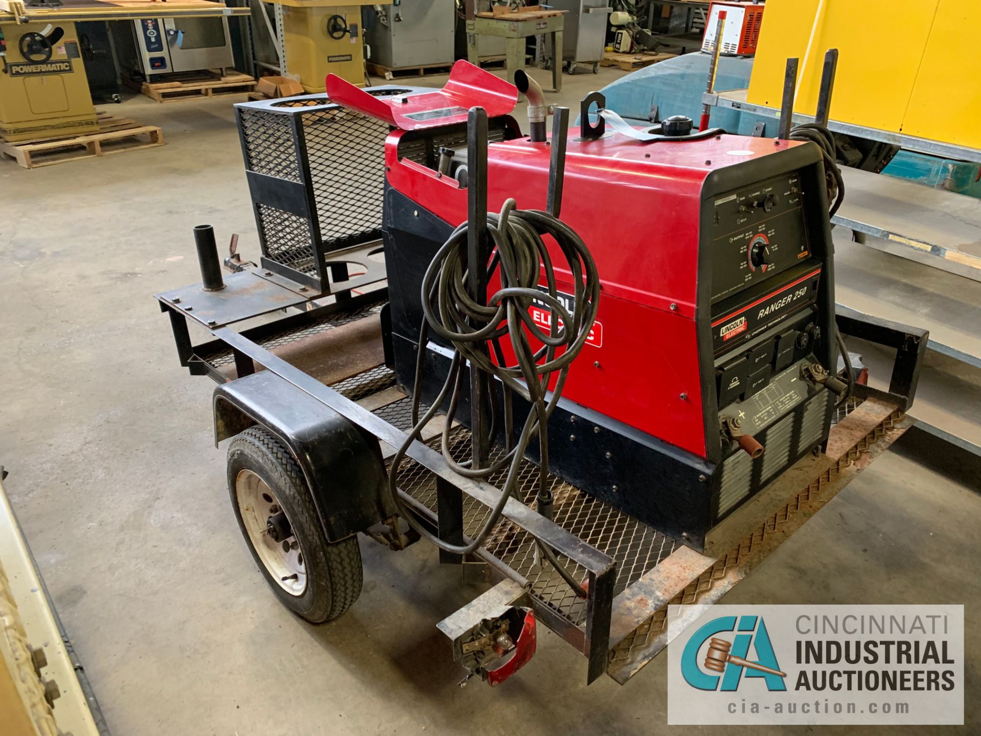 LINCOLN RANGER 250 GENSET WELDER WITH 6' SINGLE AXLE TRAILER; S/N U1020619592, ONLY 72 HOURS