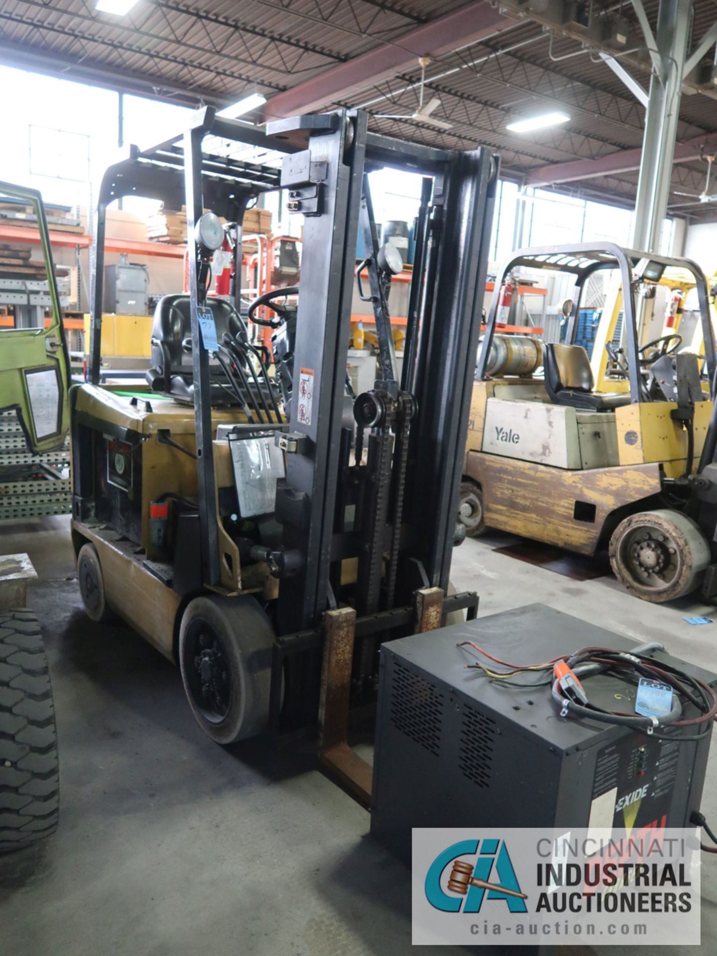 4,000 LB CATEPILLAR MODEL EC20K SOLID TIRE ELECTRIC LIFT TRUCK, S/N A3EC241069, 36 VOLT, 2-STAGE