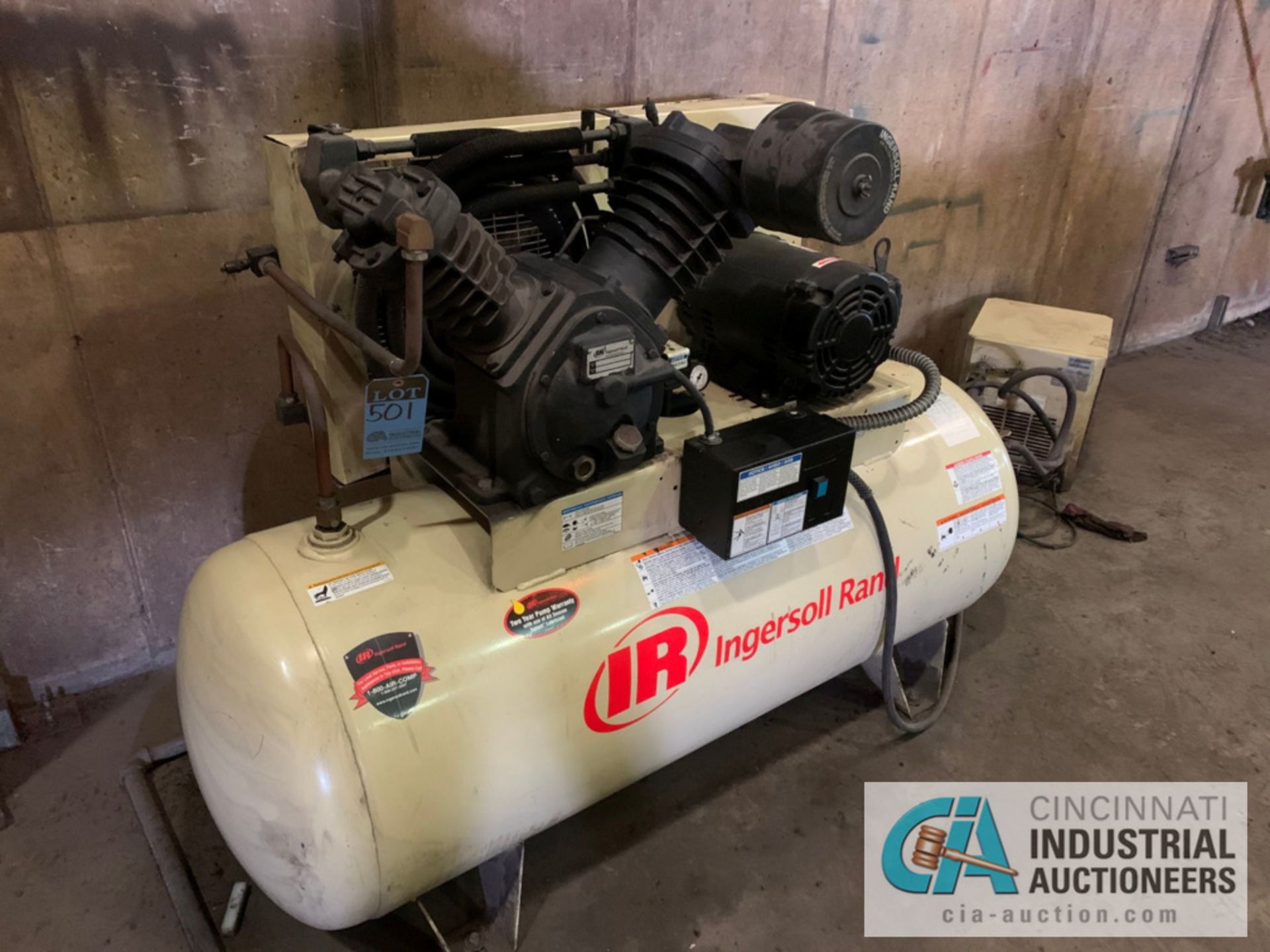 7-1/2 HP INGERSOLL RAND HORIZONTAL TANK MOUNTED AIR COMPRESSOR; S/N 0905200030, 230 VOLT, 3-PHASE, - Image 2 of 7