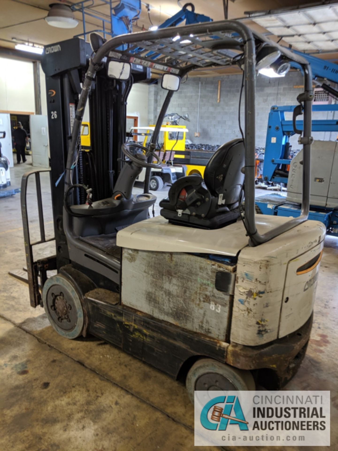 2014 CROWN 5,000 LB. CAPACITY MODEL FC4520-50 48 VOLT ELECTRIC FORKLIFT; S/N 9A209480, - Image 5 of 16