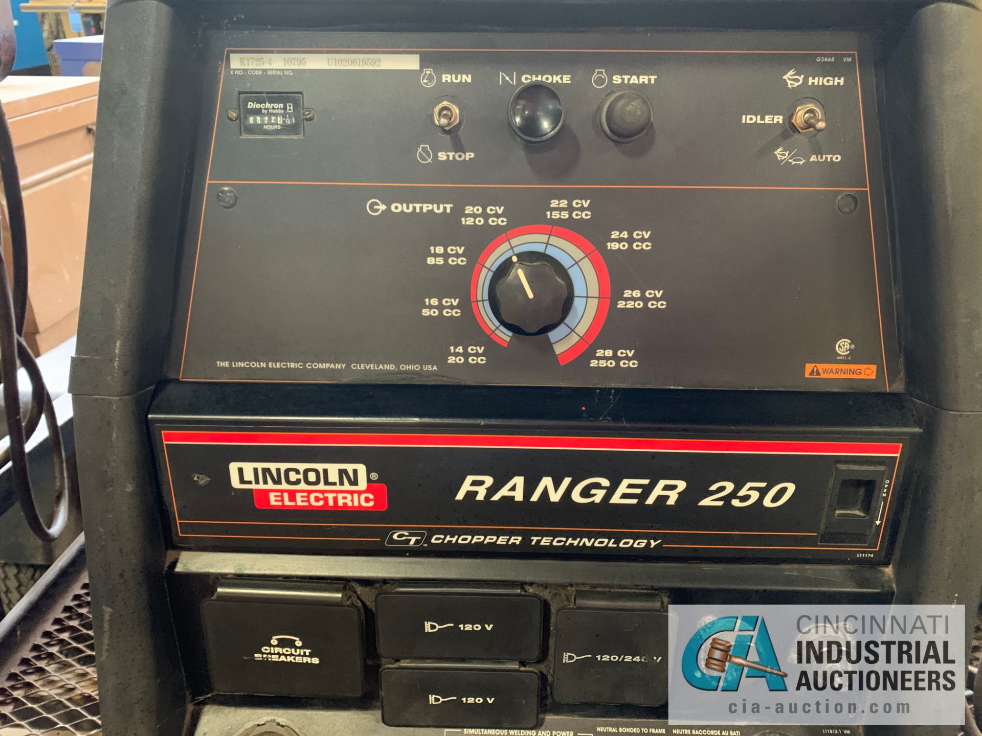 LINCOLN RANGER 250 GENSET WELDER WITH 6' SINGLE AXLE TRAILER; S/N U1020619592, ONLY 72 HOURS - Image 6 of 14