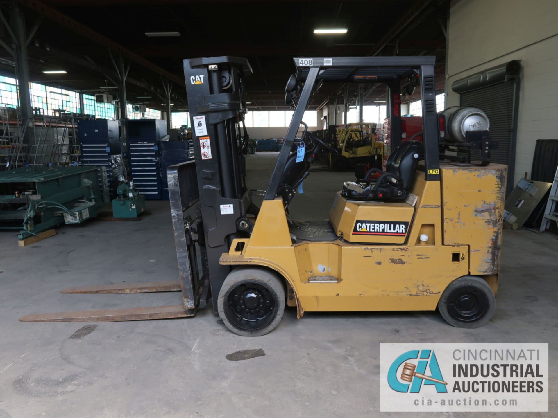 11,000 LB CATERPILLAR MODEL GC55K LP GAS SOLID TIRE FORKLIFT, S/N AT88A00314, 3-STAGE MAST, 82" MAST - Image 8 of 11