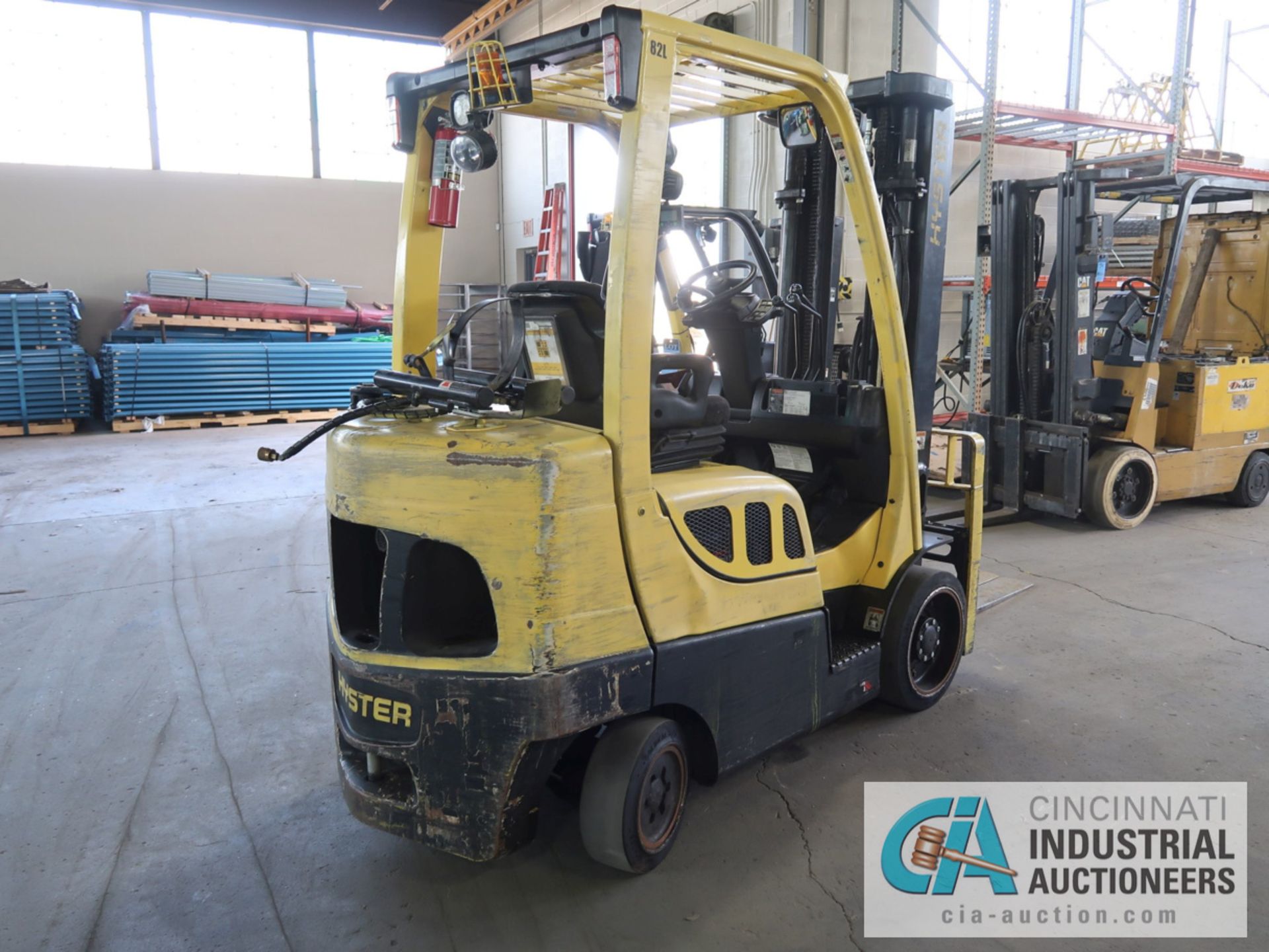 6,000 LB HYSTER MODEL S60FT LP GAS SOLID TIRE LIFT TRUCK WITH 3-STAGE MAST, 188" LIFT HEIGHT, 84" - Image 5 of 10