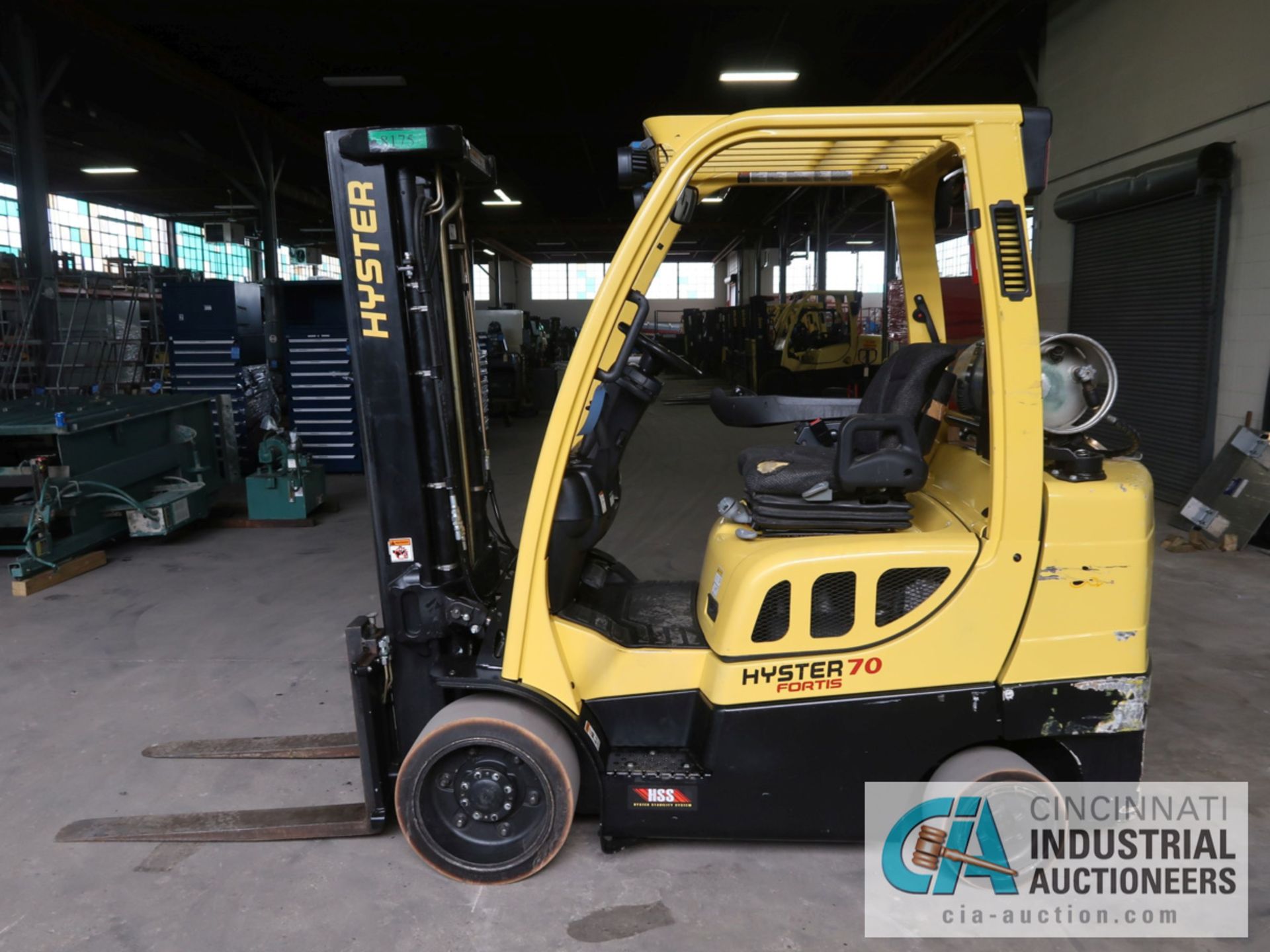 7,000 LB HYSTER MODEL S70FT LP GAS SOLID TIRE LIFT TRUCK WITH 2-STAGE MAST, 122" LIFT HEIGHT, 80" - Image 8 of 11