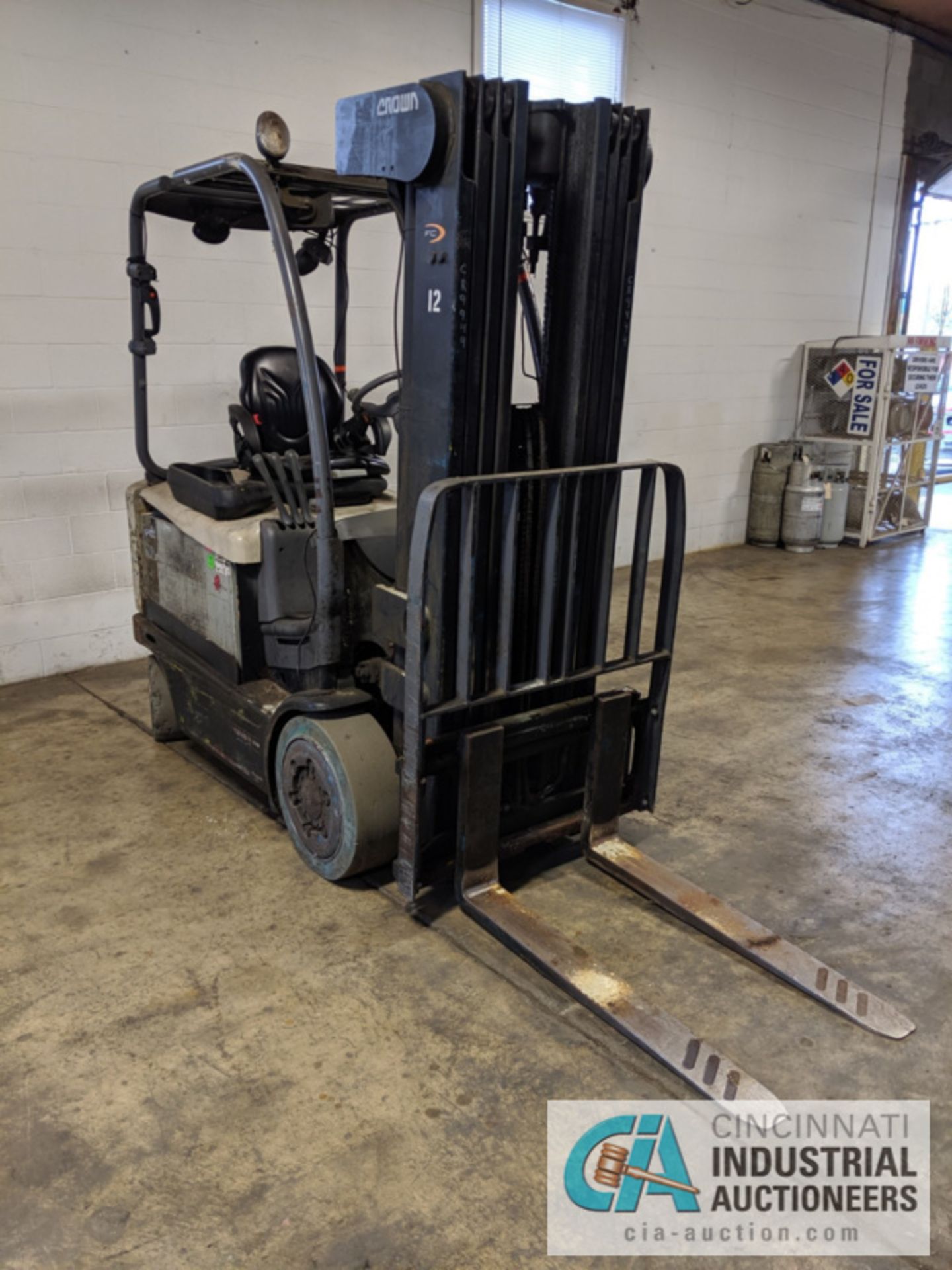 2014 CROWN 5,000 LB. CAPACITY MODEL FC4520-50 48 VOLT ELECTRIC FORKLIFT; S/N 9A209944, - Image 3 of 14