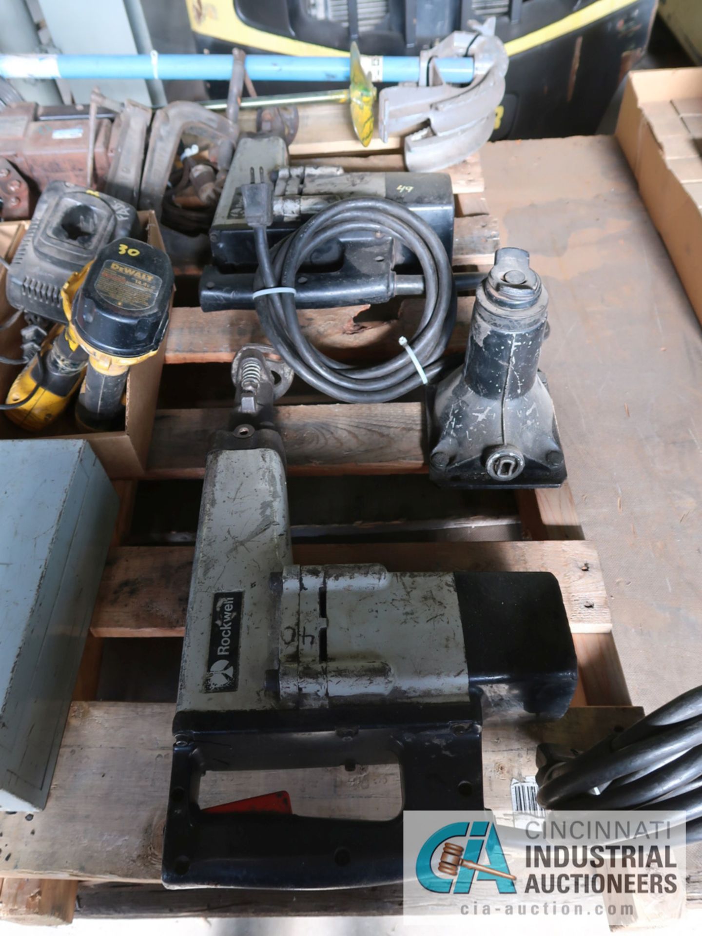 SKID OF MISC. HAND TOOLS INCLUDING ELECTRIC RIGID HAND THREADER, (2) ROCKWELL HAMMER DRILLS, CONDUIT - Image 3 of 3