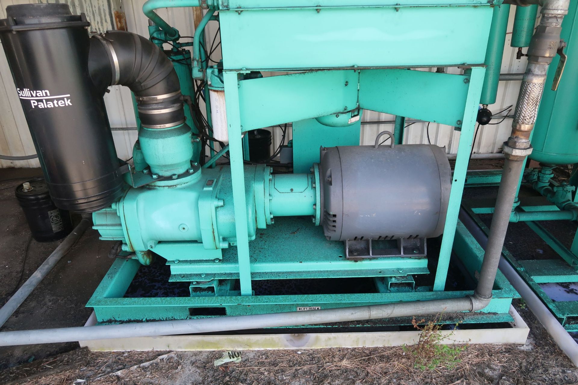 100-HP SULLIVAN PALATEK MODEL 100UD AIR COMPRESSOR; S/N 05J080, 17,800 HOURS SHOWING (2005) ** - Image 5 of 5