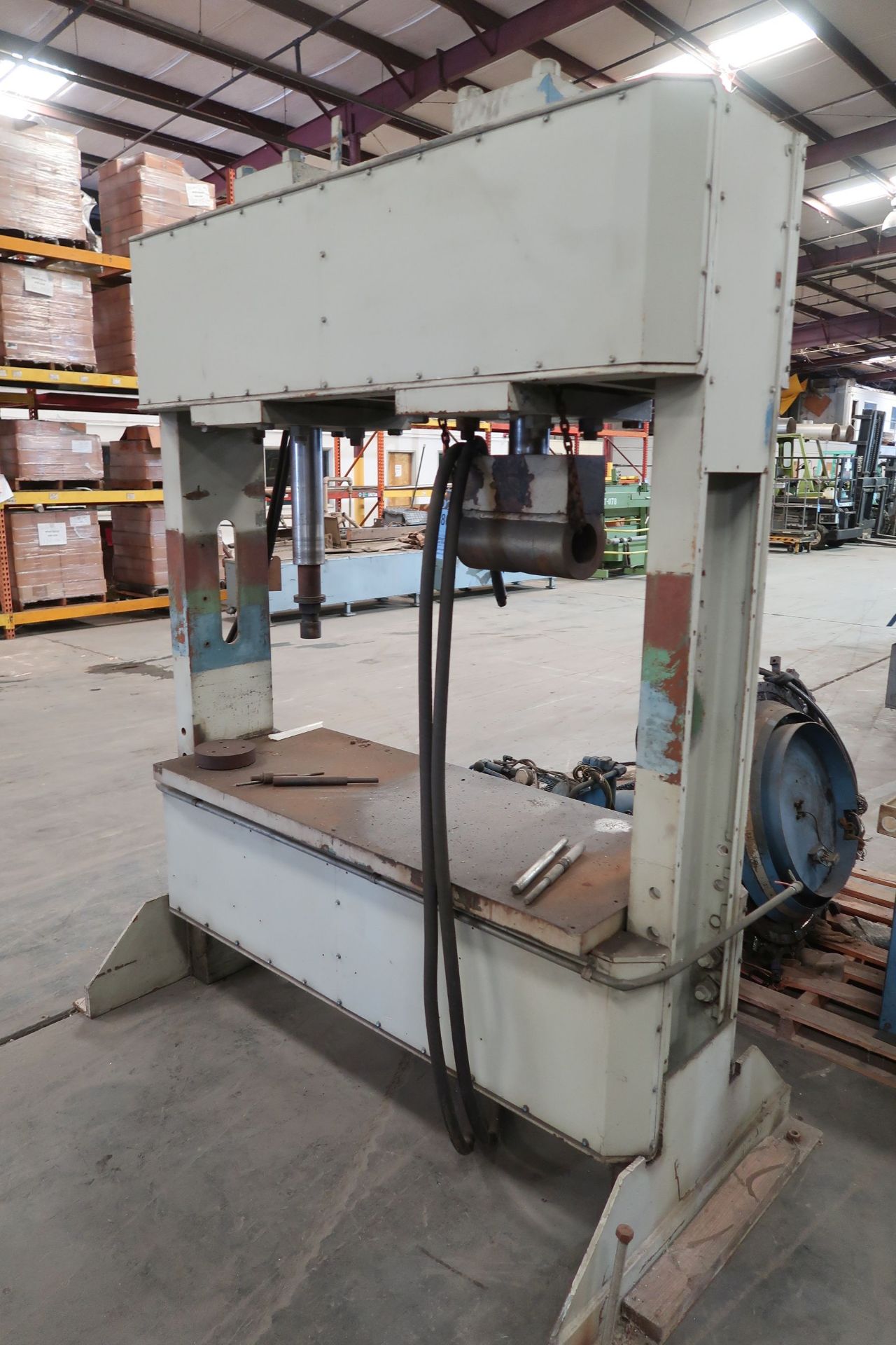 H-FRAME HYDRAULIC PRESS WITH 2' X 5' BED, NO HYDRAULIC UNIT - Image 2 of 3