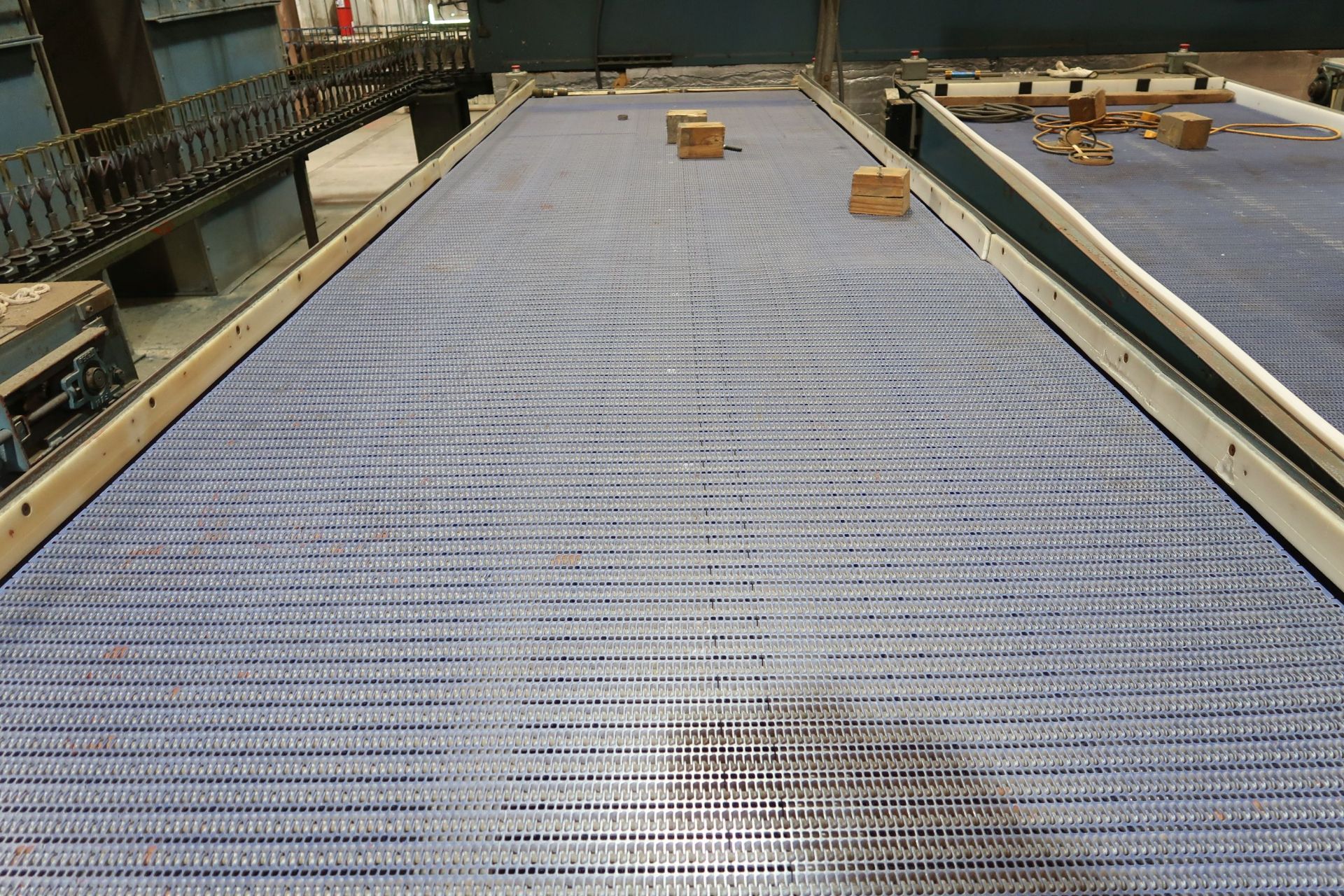 4' W X 14' L PLASTIC BELT CONVEYOR - Image 2 of 2