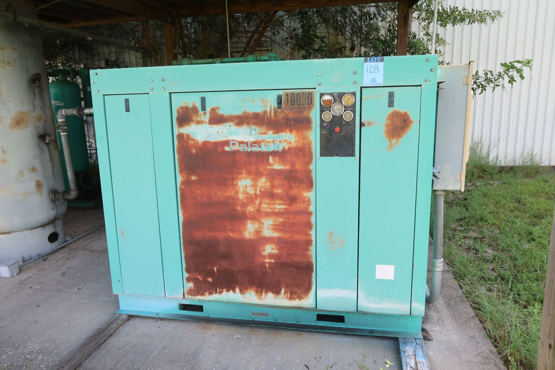 100-HP SULLIVAN PALATEK MODEL 100UD AIR COMPRESSOR; S/N 07B092, 13,849 HOURS SHOWING ON 5-SPOT