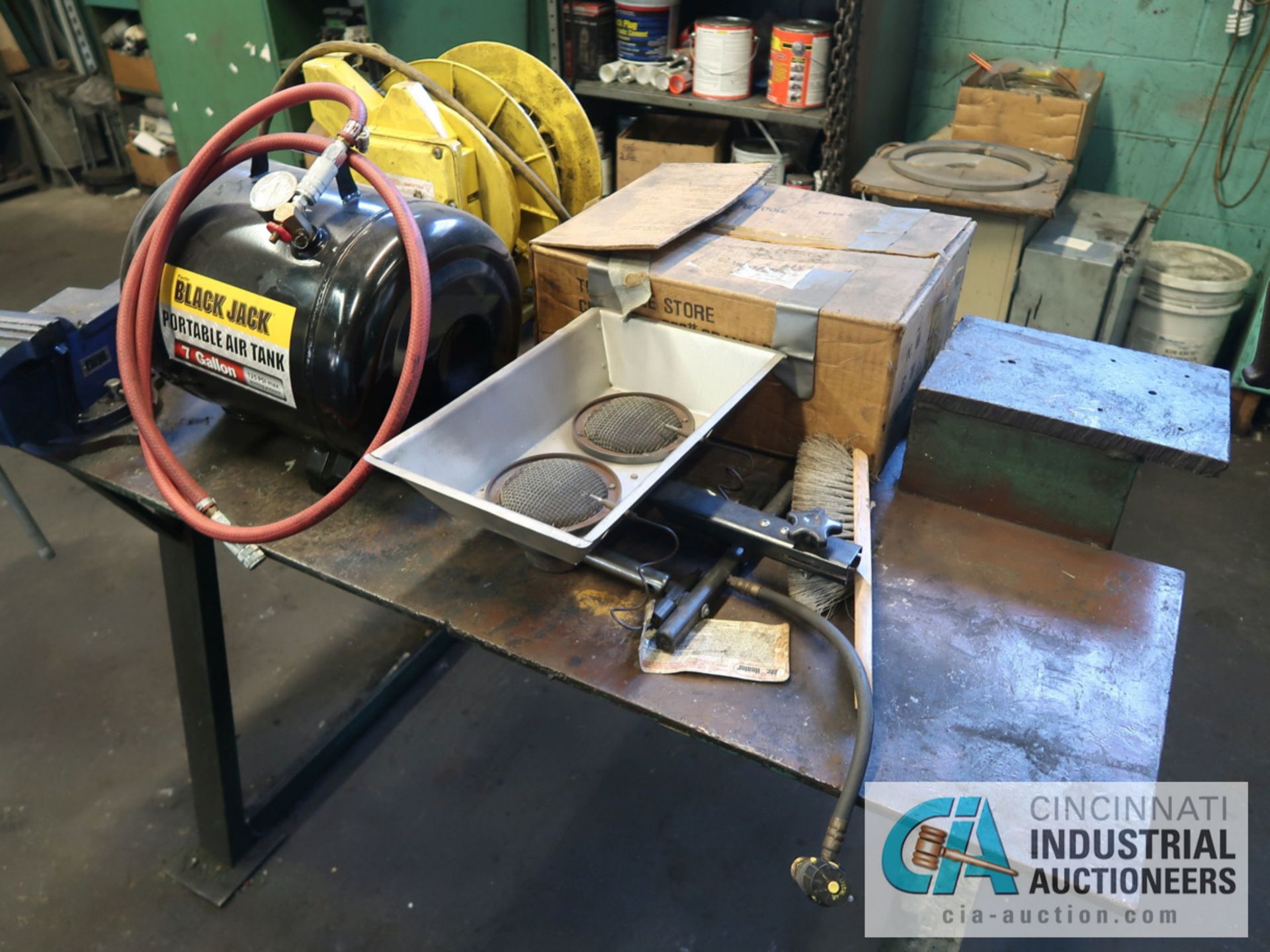 (LOT) CONTENTS OF MAINTENANCE ROOM, (10) CABINETS & SHELVES WITH BUILDING & MACHINE MAINTENANCE - Image 11 of 11