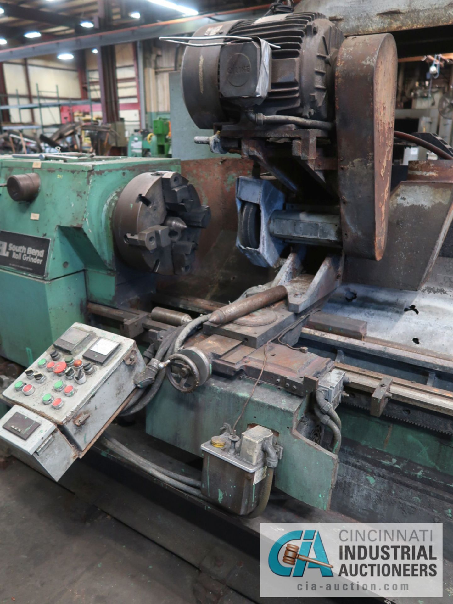 24" X 16' SOUTH BEND ROLL GRINDER; S/N 118AM, 500 RPM, 22" 4-JAW CHUCK, TAILSTOCK, GRINDER - Image 6 of 11