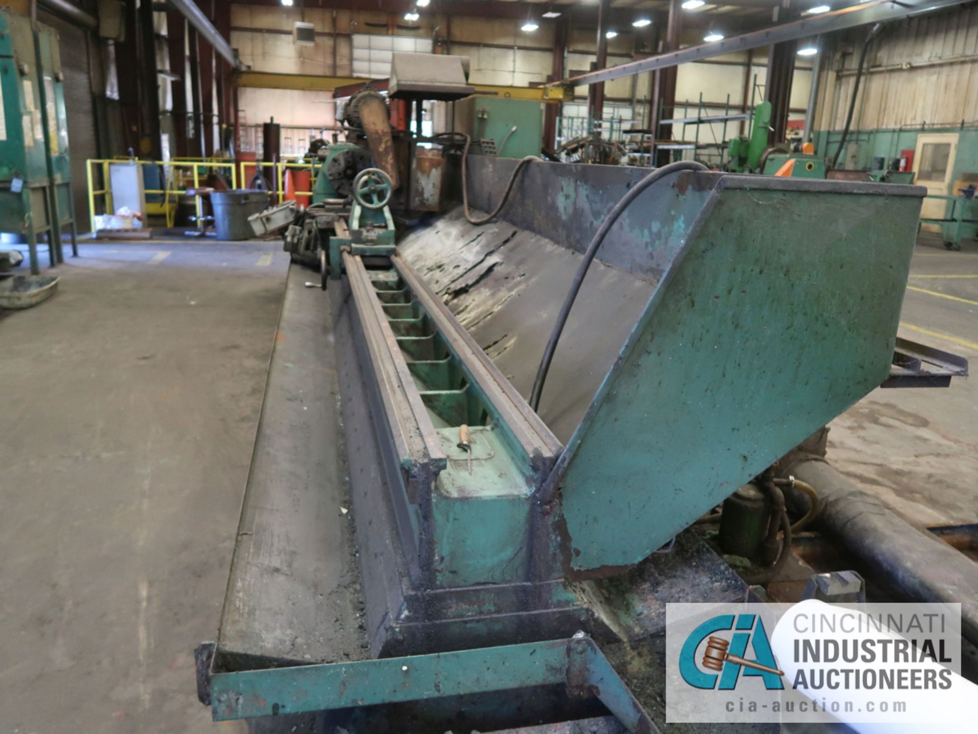 24" X 16' SOUTH BEND ROLL GRINDER; S/N 118AM, 500 RPM, 22" 4-JAW CHUCK, TAILSTOCK, GRINDER - Image 9 of 11