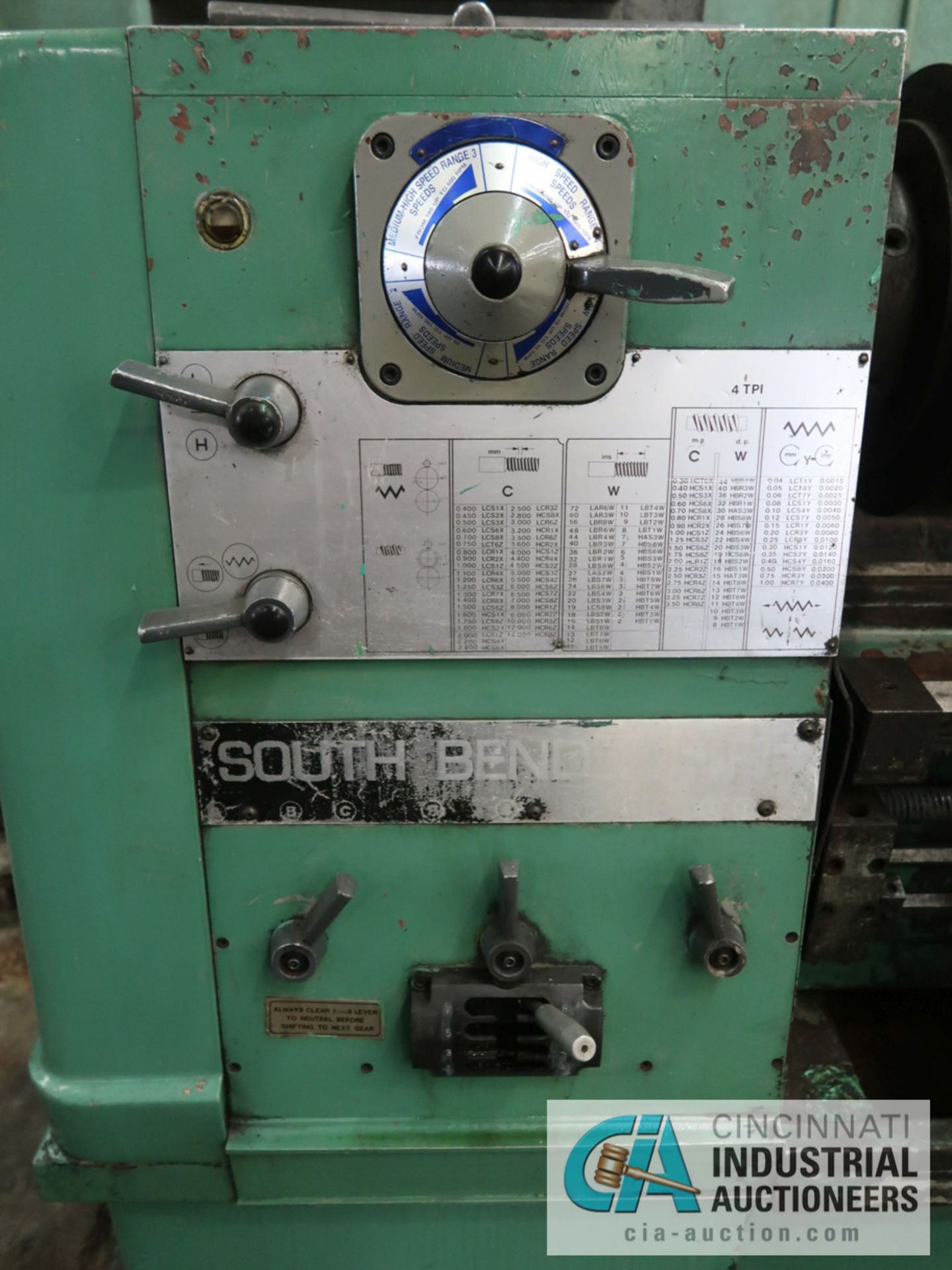 24" X 10' SOUTH BEND ENGINE LATHE W/ GRINDING ATTACHMENT; S/N 21129801058, 1,000 RPM, APPROX. 16" - Image 3 of 9