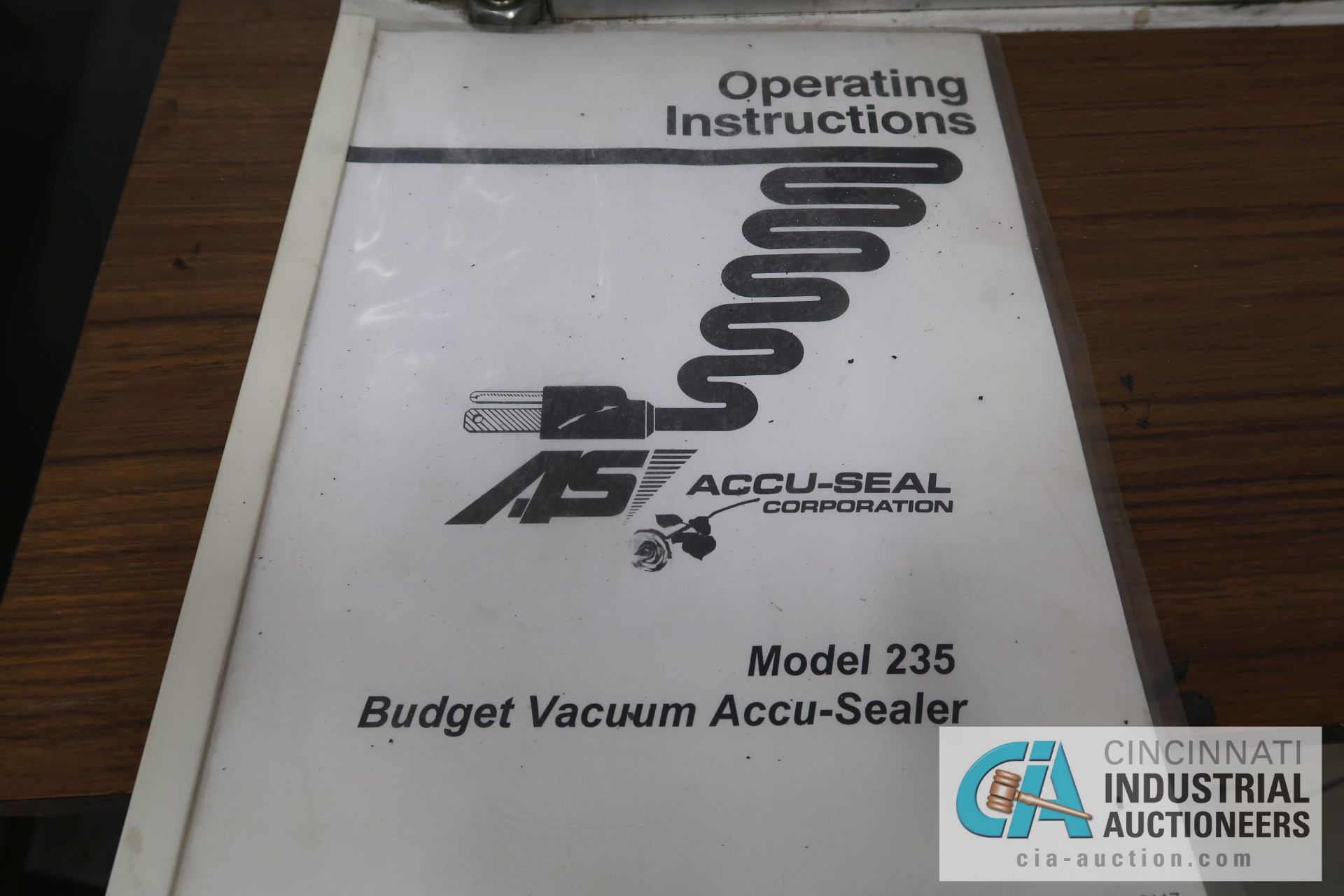 ACCU-SEAL MODEL 235 BUDGET VACUUM SEALER - Image 2 of 3