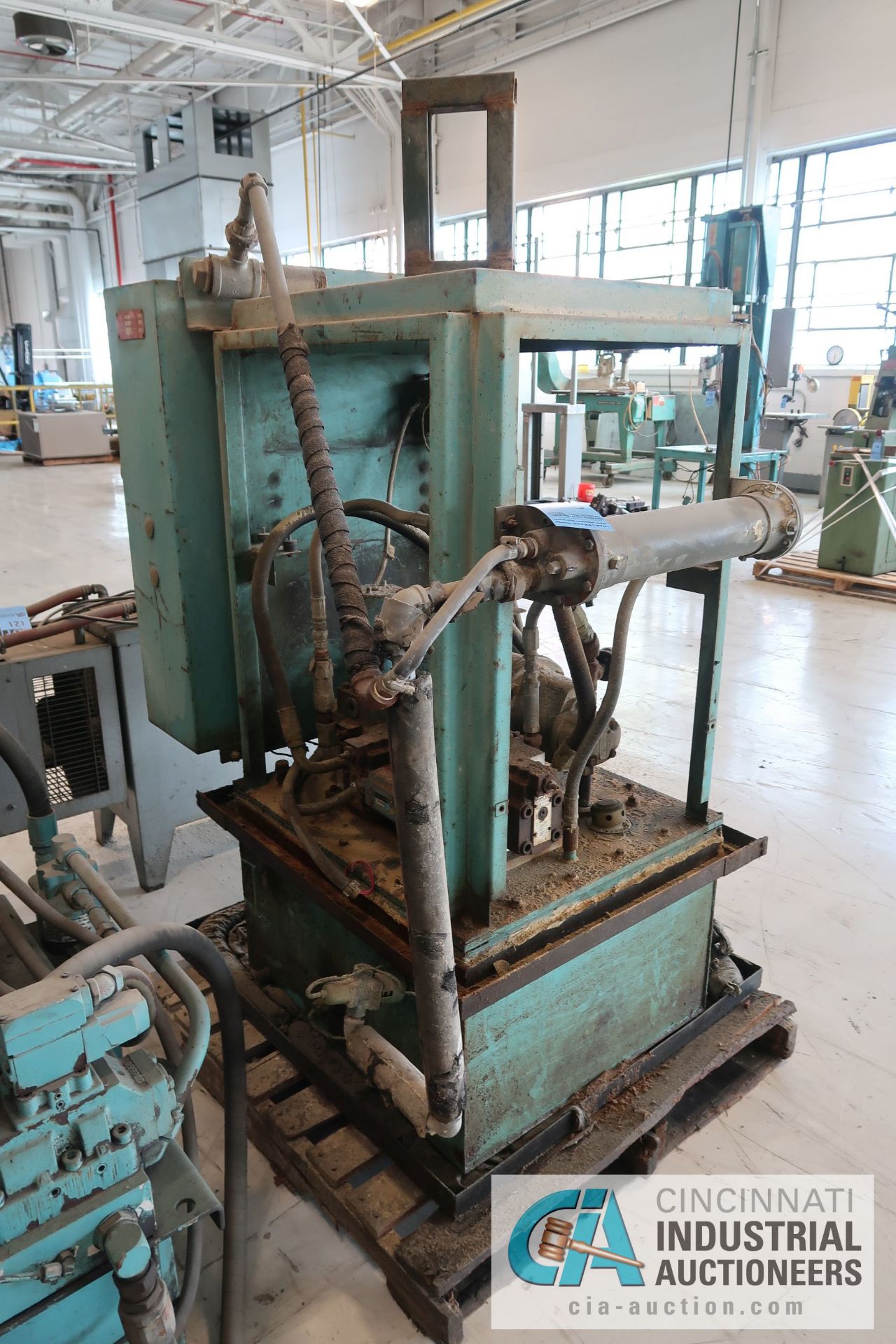 UNKNOWN HYDRAULIC UNIT - Image 2 of 4