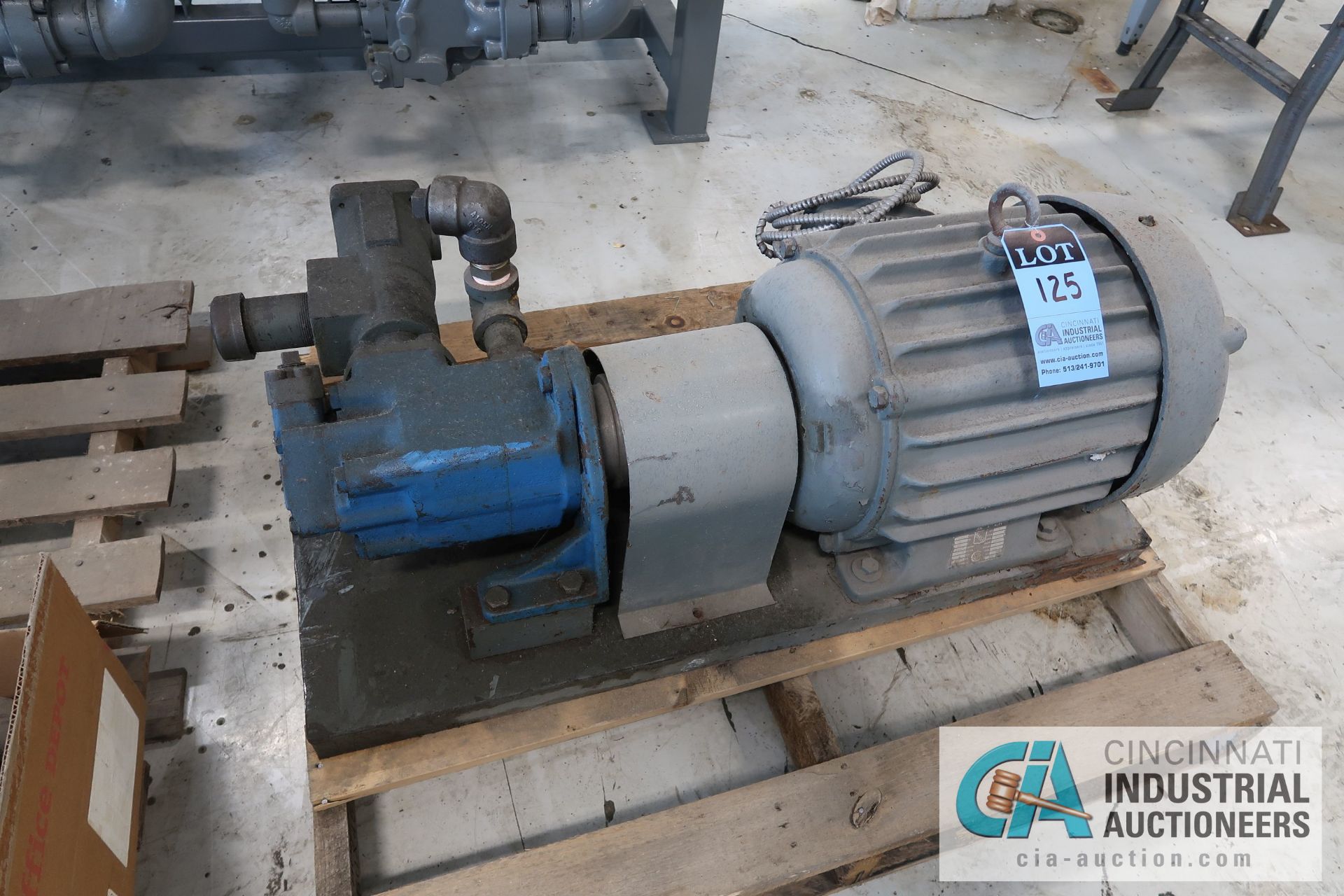 15 HP MOTOR WITH PUMP