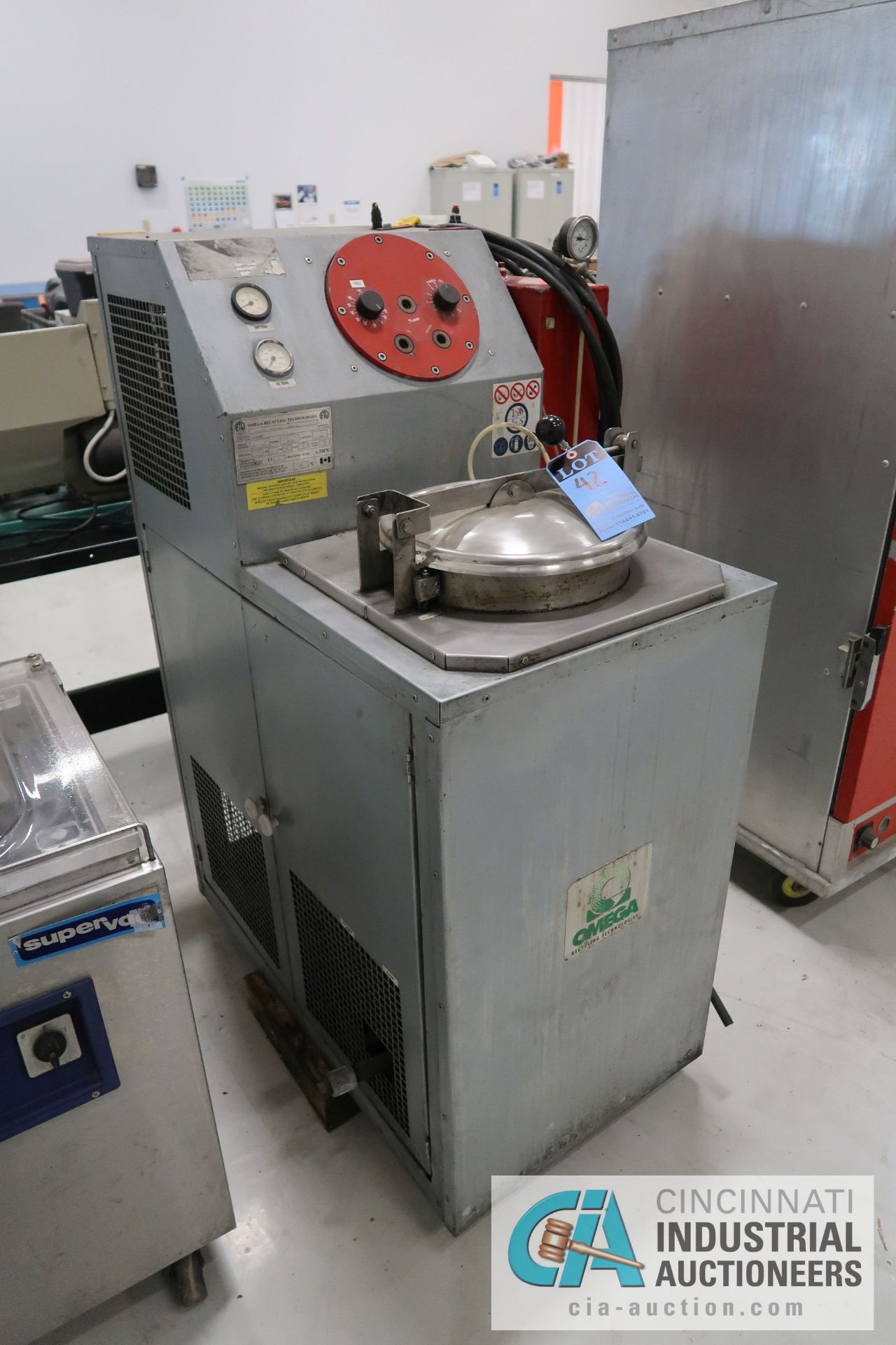 6 GAL. OMEGA RECYCLING TECHNOLIGES MODEL RS-6A SOLVENT RECOVERY UNIT; S/N 0304-1843VP - Image 2 of 5