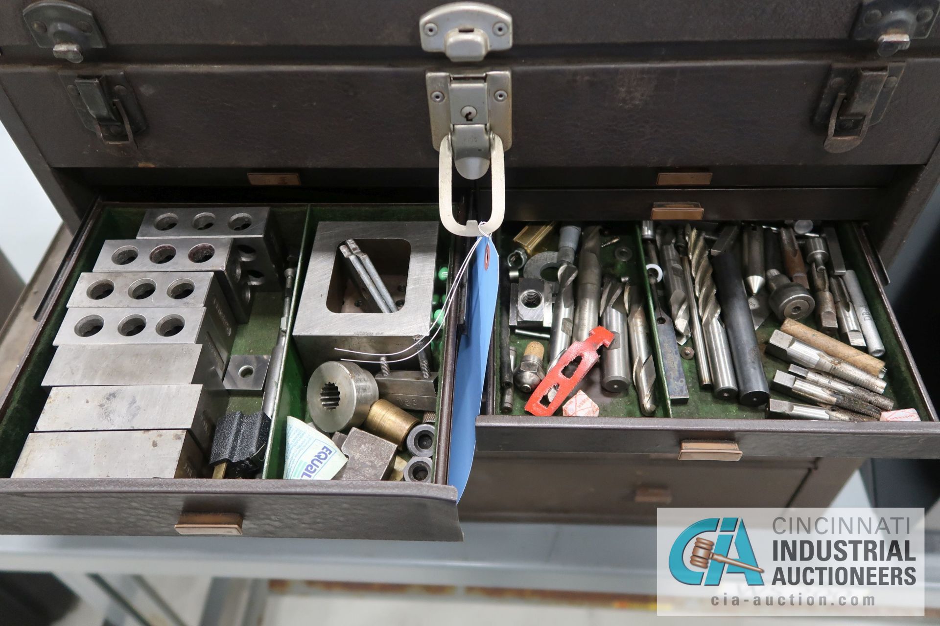 KENNEDY MACHINIST TOOL CHESTS WITH MISCELLANEOUS - Image 4 of 7