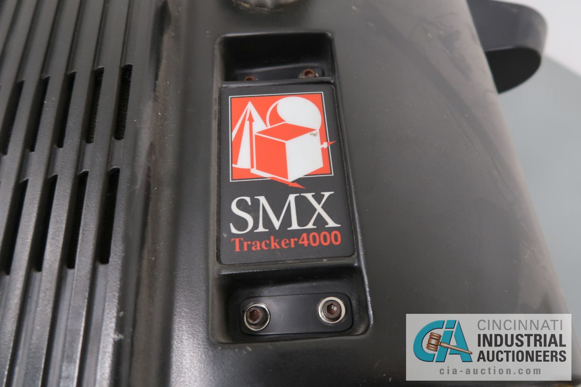 SMX TRACKER 4000 LASER TRACKER; S/N 4201 (1997) WITH SIMX CONTROL UNIT AND PROTECTIVE CASE - Image 4 of 6