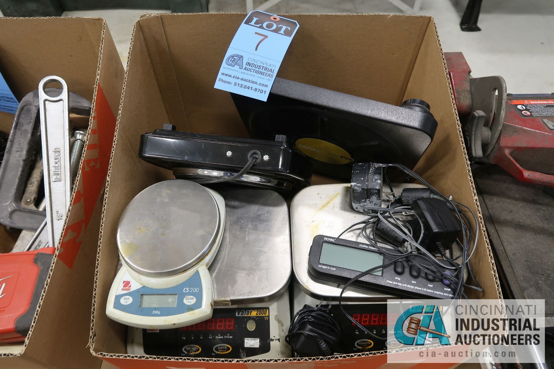 (LOT) (5) VARIOUS ELECTRIC TABLE TOP SCALES