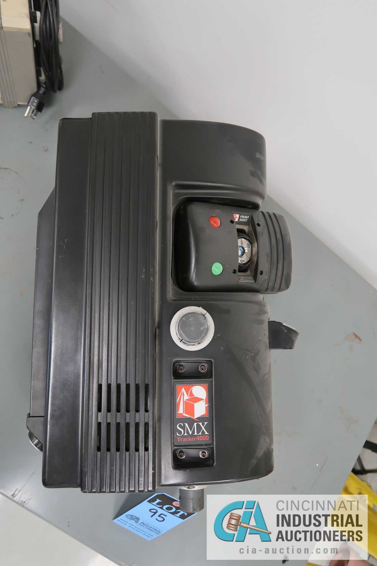 SMX TRACKER 4000 LASER TRACKER; S/N 4201 (1997) WITH SIMX CONTROL UNIT AND PROTECTIVE CASE - Image 2 of 6