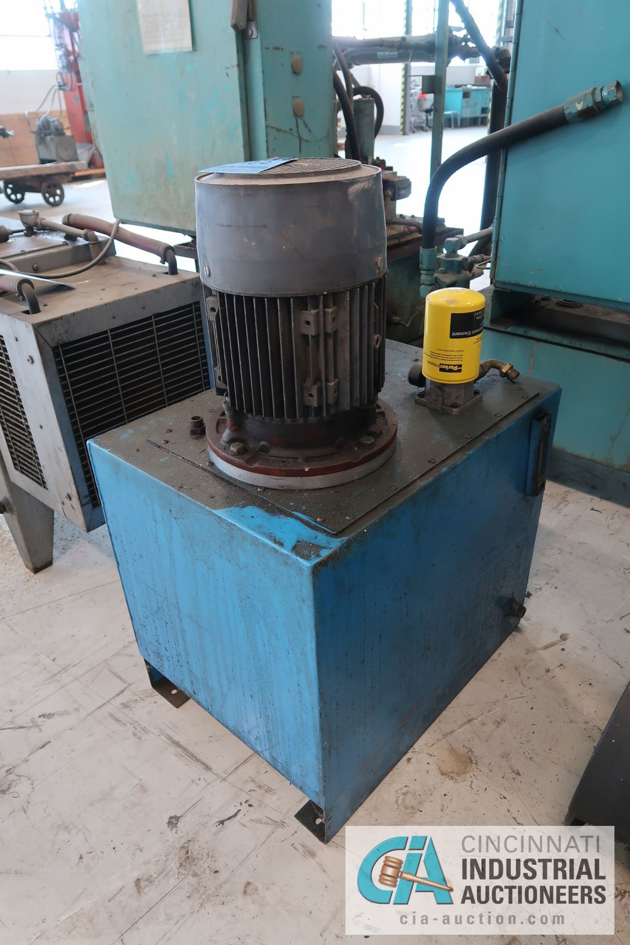 HYDRAULIC UNIT WITH 75 KW MOTOR