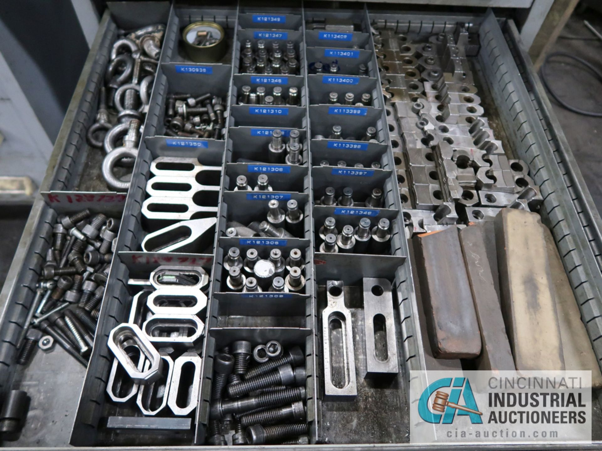 11-DRAWER TOOLING CABINET WITH CONTENTS - HARDWARE AND TOOLING, WILTON VISE - Image 3 of 3