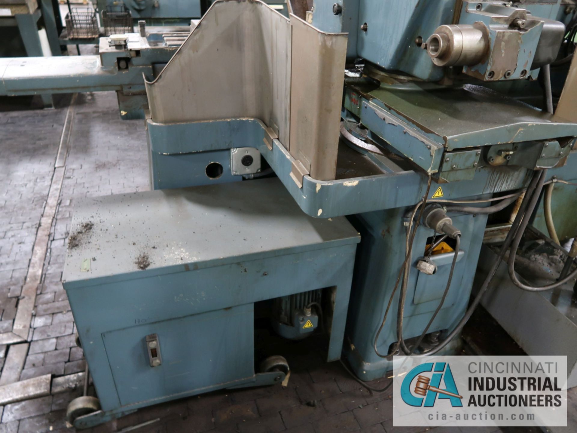 10" X 40" JONES SHIPMAN MODEL 1305 UNIVERSAL O.D. CYLINDRICAL GRINDER; S/N B013737, (2) WHEEL HEADS, - Image 9 of 11