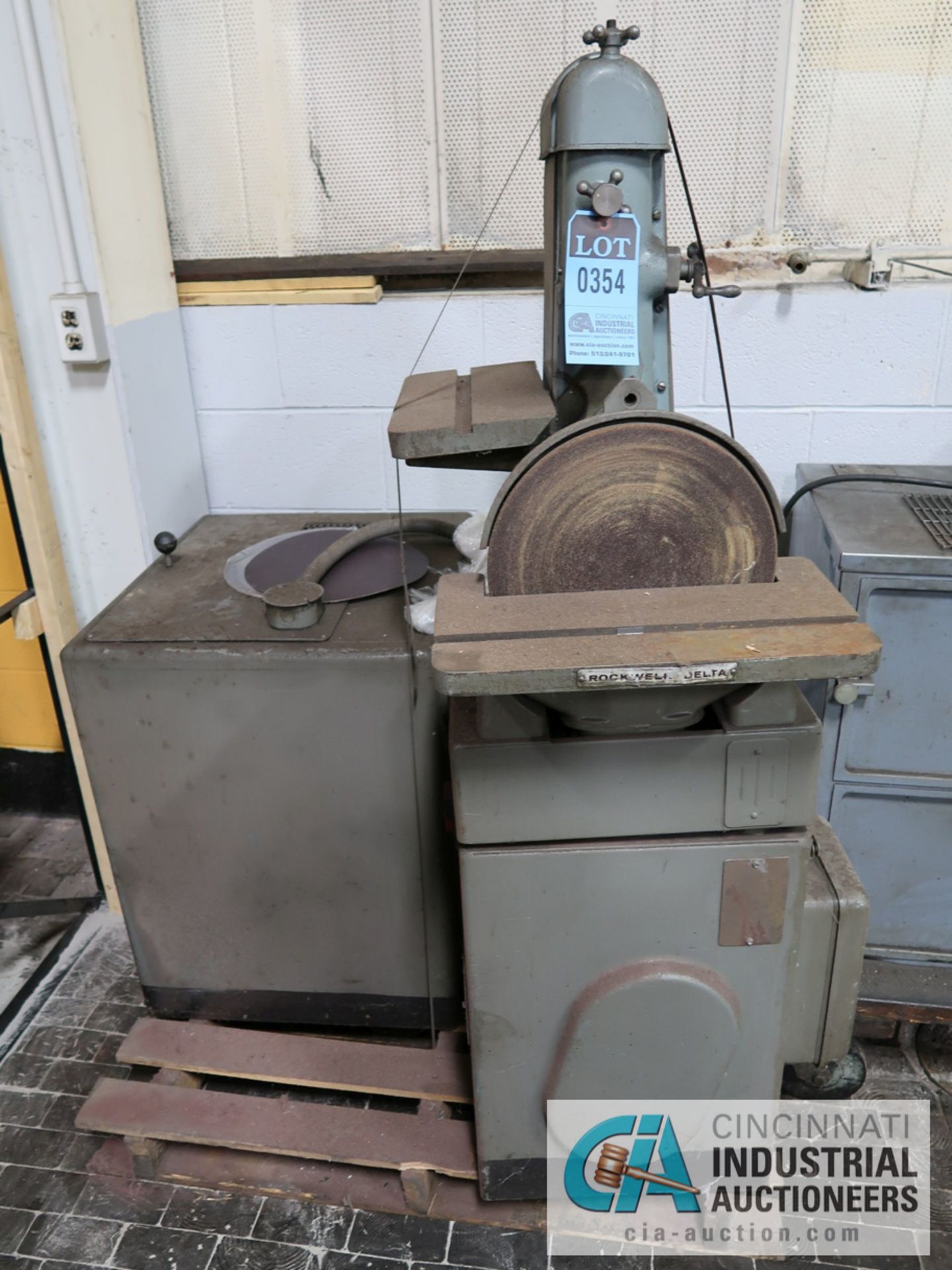 12" DISC / 6" BELT ROCKWELL SANDER WITH DUST COLLECTOR