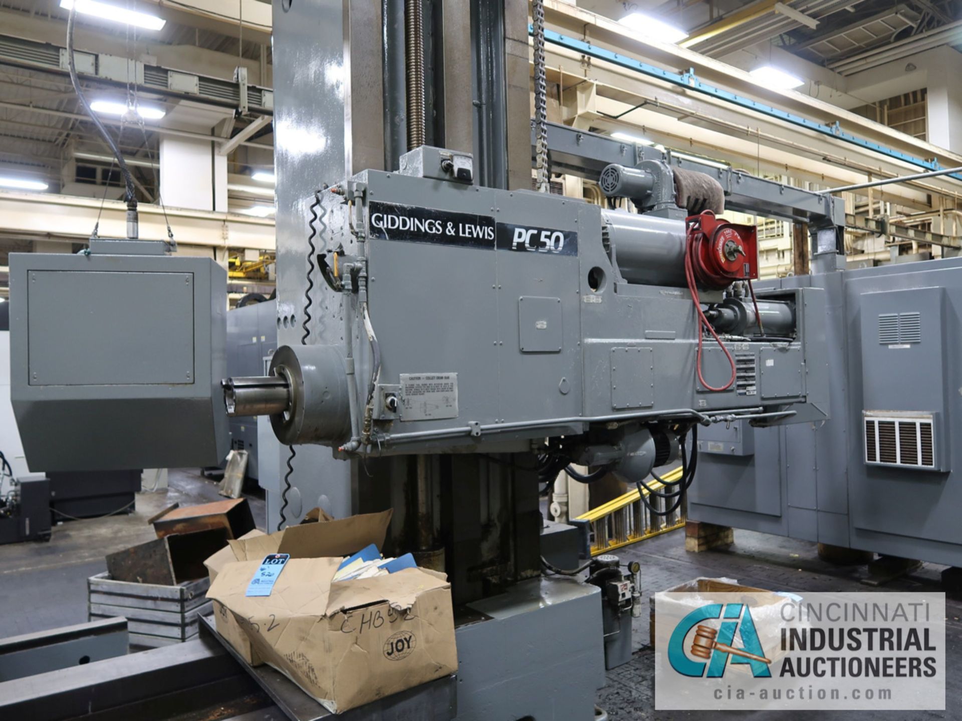 5" GIDDINGS & LEWIS MODEL PC-50 FOUR-AXIS CNC HORIZONTAL BORING MILL; S/N 445-1074, G&L NUMERIPATH - Image 7 of 12