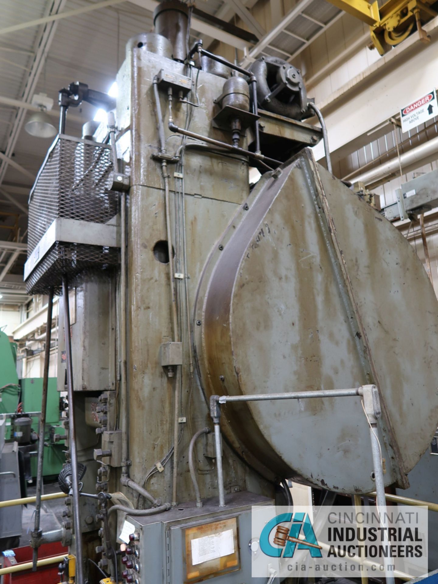 800 TON MINSTER MODEL 900-800 KNUCKLE JOINT PRESS; S/N 3228, ½” ADJ., 28” X 36” BED, - Image 3 of 9