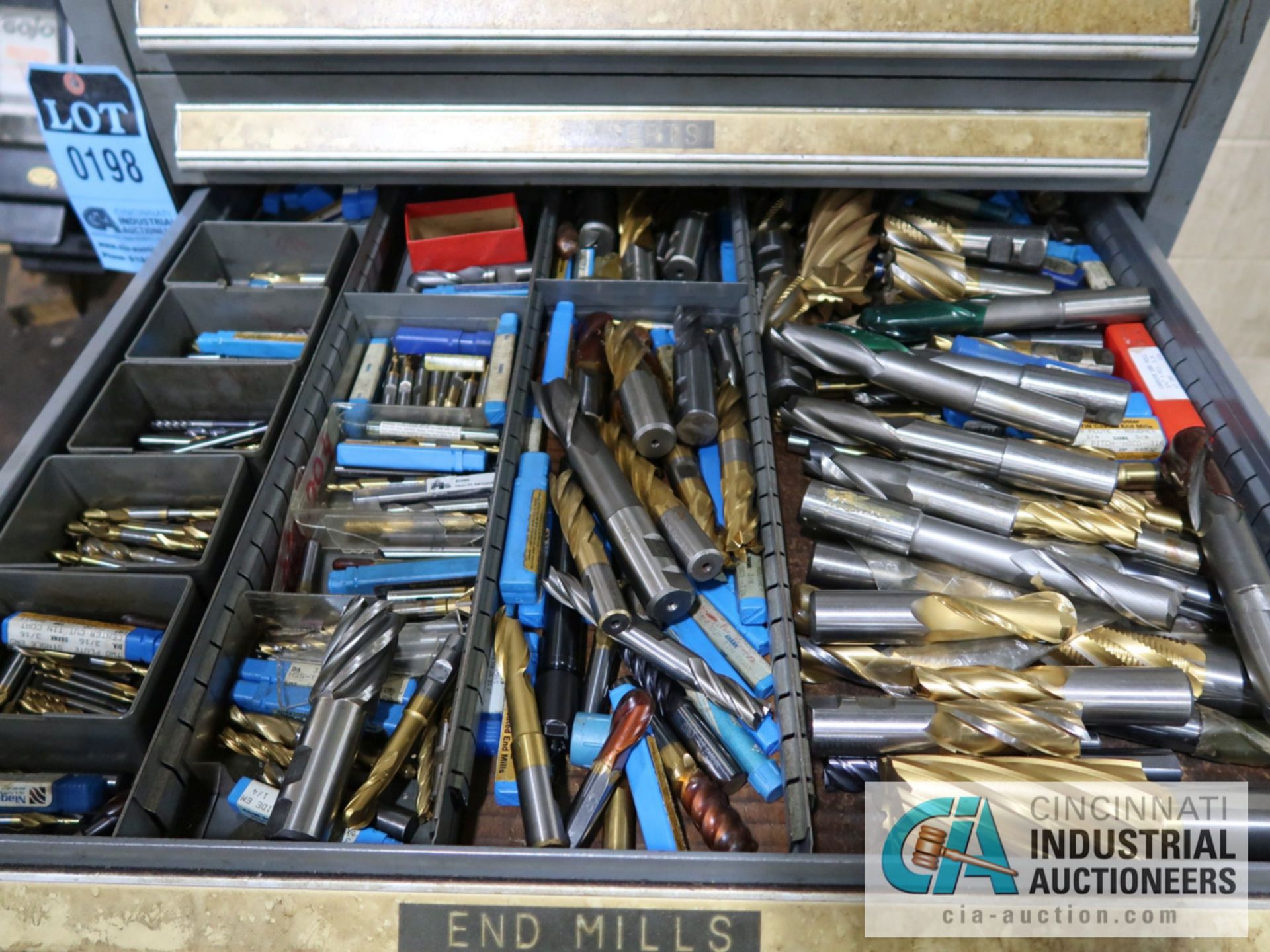 16-DRAWER TOOLING CABINET WITH MOSTLY PERISHABLE TOOLING - Image 2 of 3