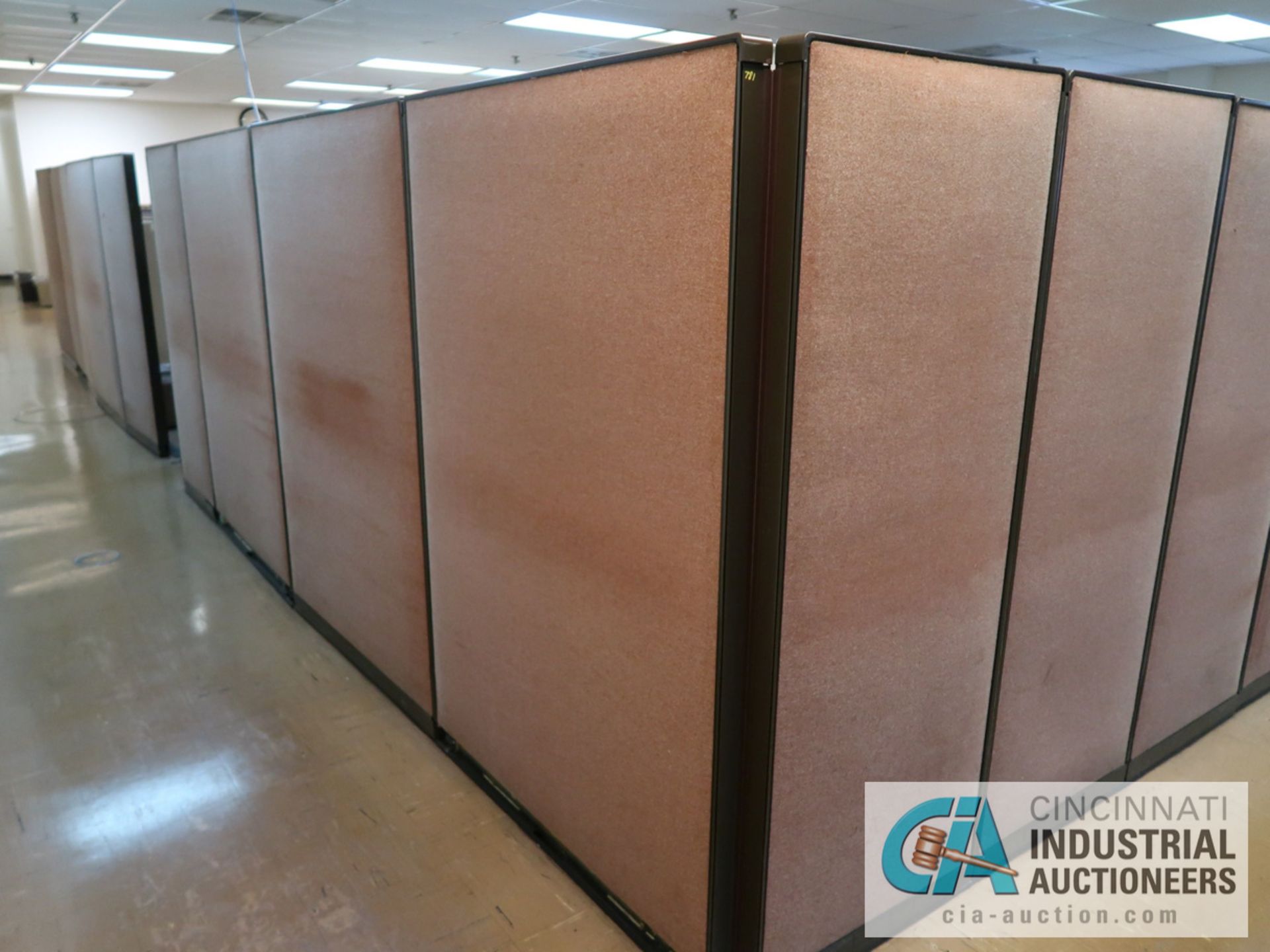 (LOT) CUBICLE PARTITIONS INCLUDING (42) 65" & (12) 53" - Image 3 of 3