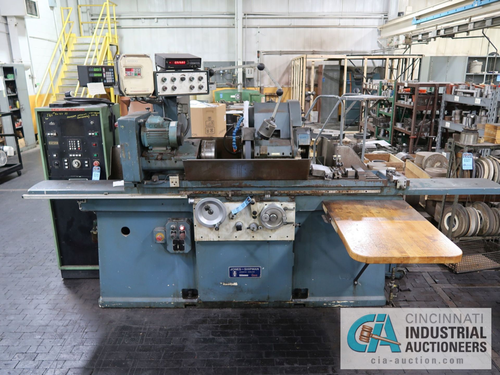 10" X 40" JONES SHIPMAN MODEL 1305 UNIVERSAL O.D. CYLINDRICAL GRINDER; S/N B013737, (2) WHEEL HEADS,