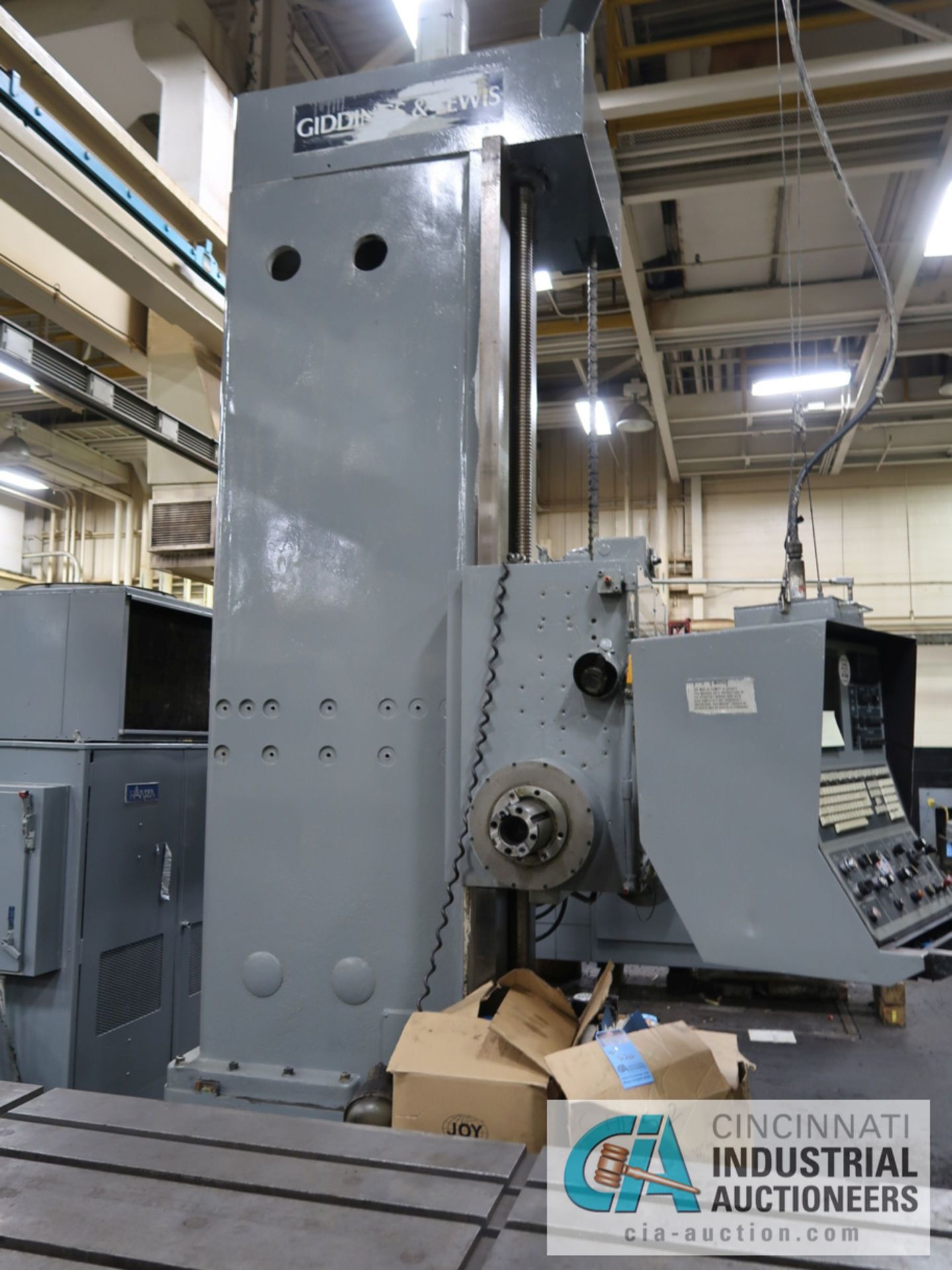 5" GIDDINGS & LEWIS MODEL PC-50 FOUR-AXIS CNC HORIZONTAL BORING MILL; S/N 445-1074, G&L NUMERIPATH - Image 6 of 12