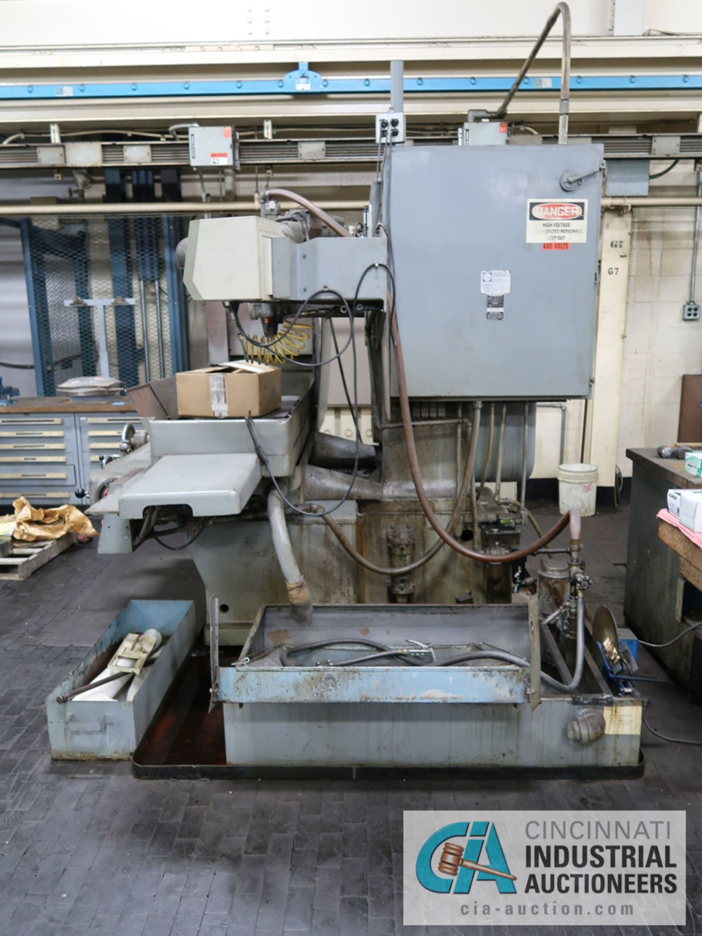 16" X 36" GALLMEYER & LIVINGSTON MODEL 570 HYDRAULIC SURFACE GRINDER; S/N 570202, INCREMENTAL, - Image 3 of 13