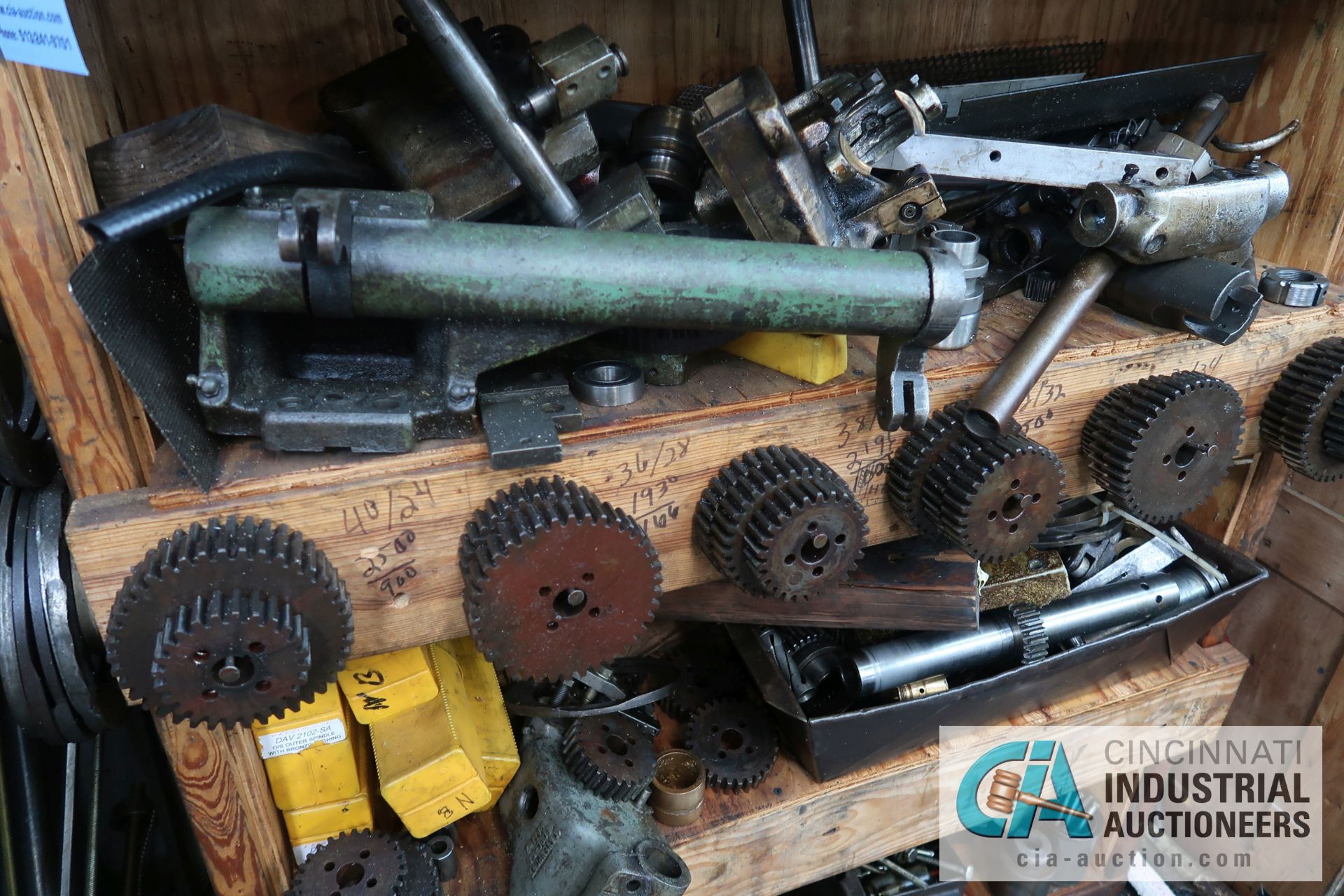 (LOT) LARGE ASSORTMENT MISCELLANEOUS DAVENPORT TOOLING, ATTACHMENTS, GEARS, CAMS AND OTHER RELATED - Image 6 of 21
