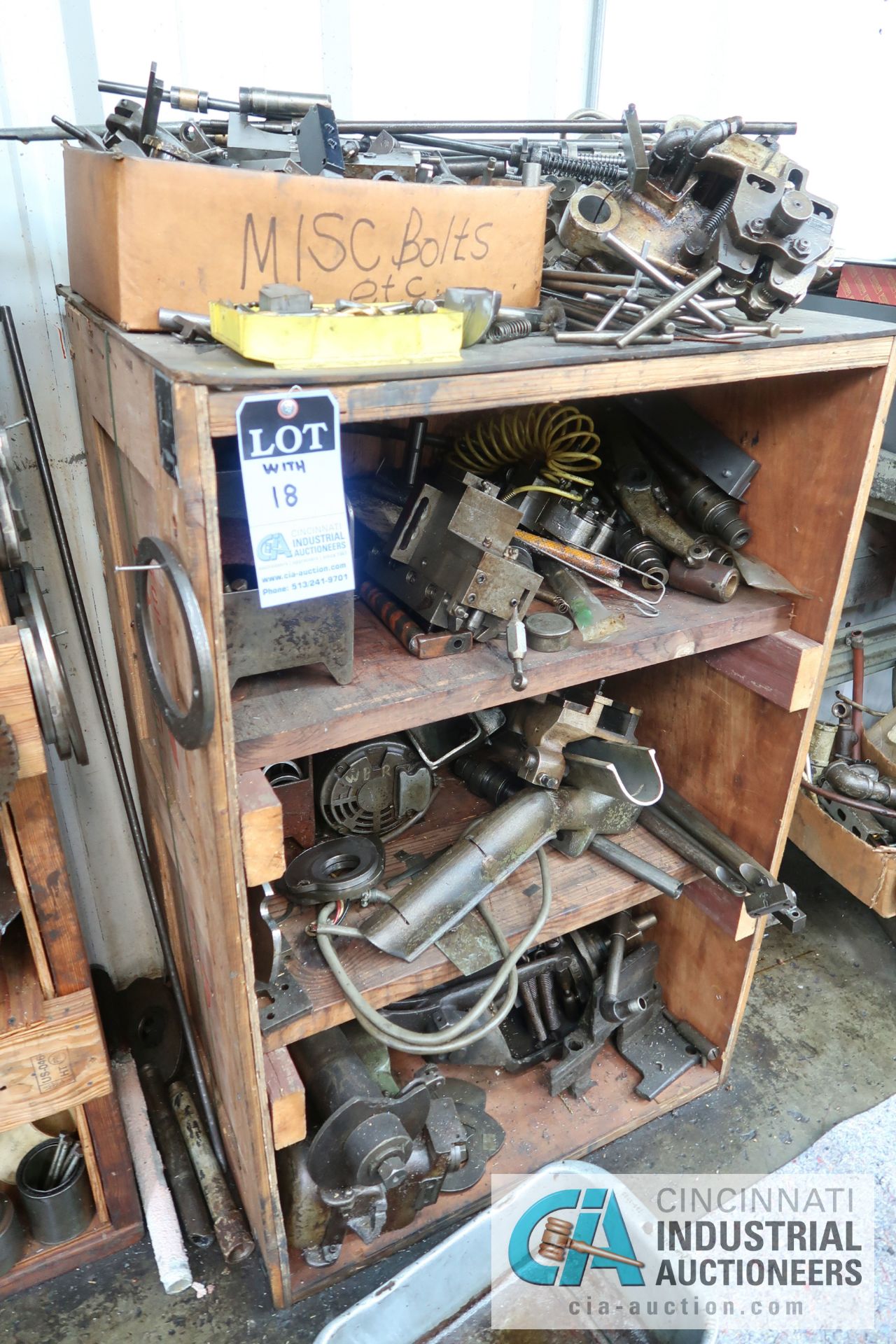 (LOT) LARGE ASSORTMENT MISCELLANEOUS DAVENPORT TOOLING, ATTACHMENTS, GEARS, CAMS AND OTHER RELATED - Image 8 of 21